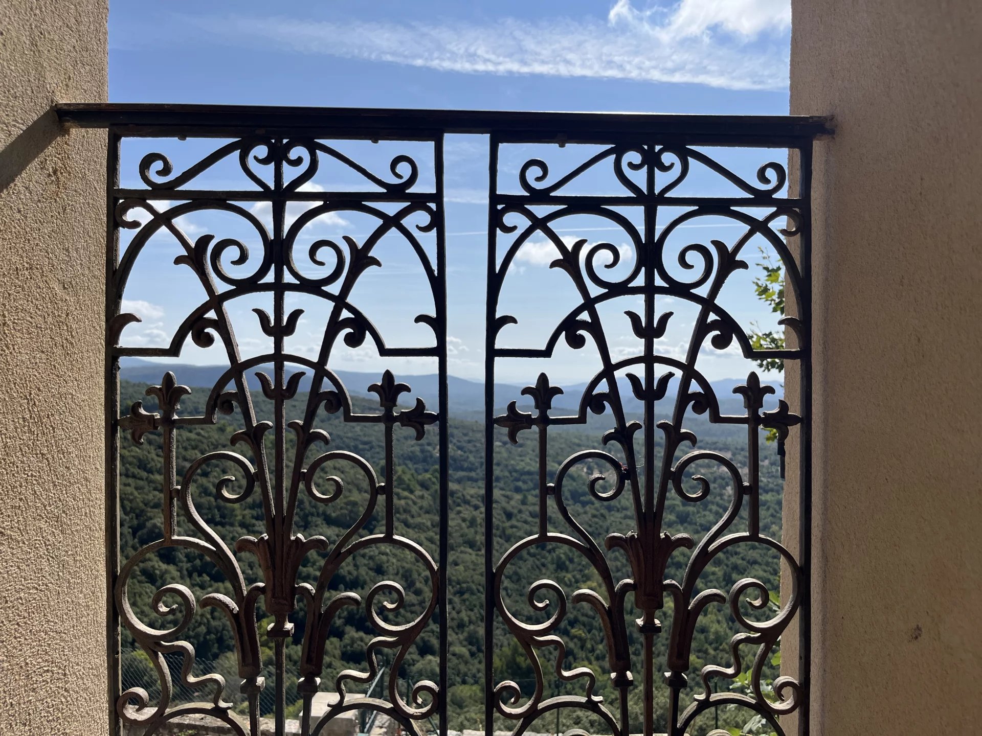 Charming village house with independent studio - MONS Charming village house with independent studio - MONS