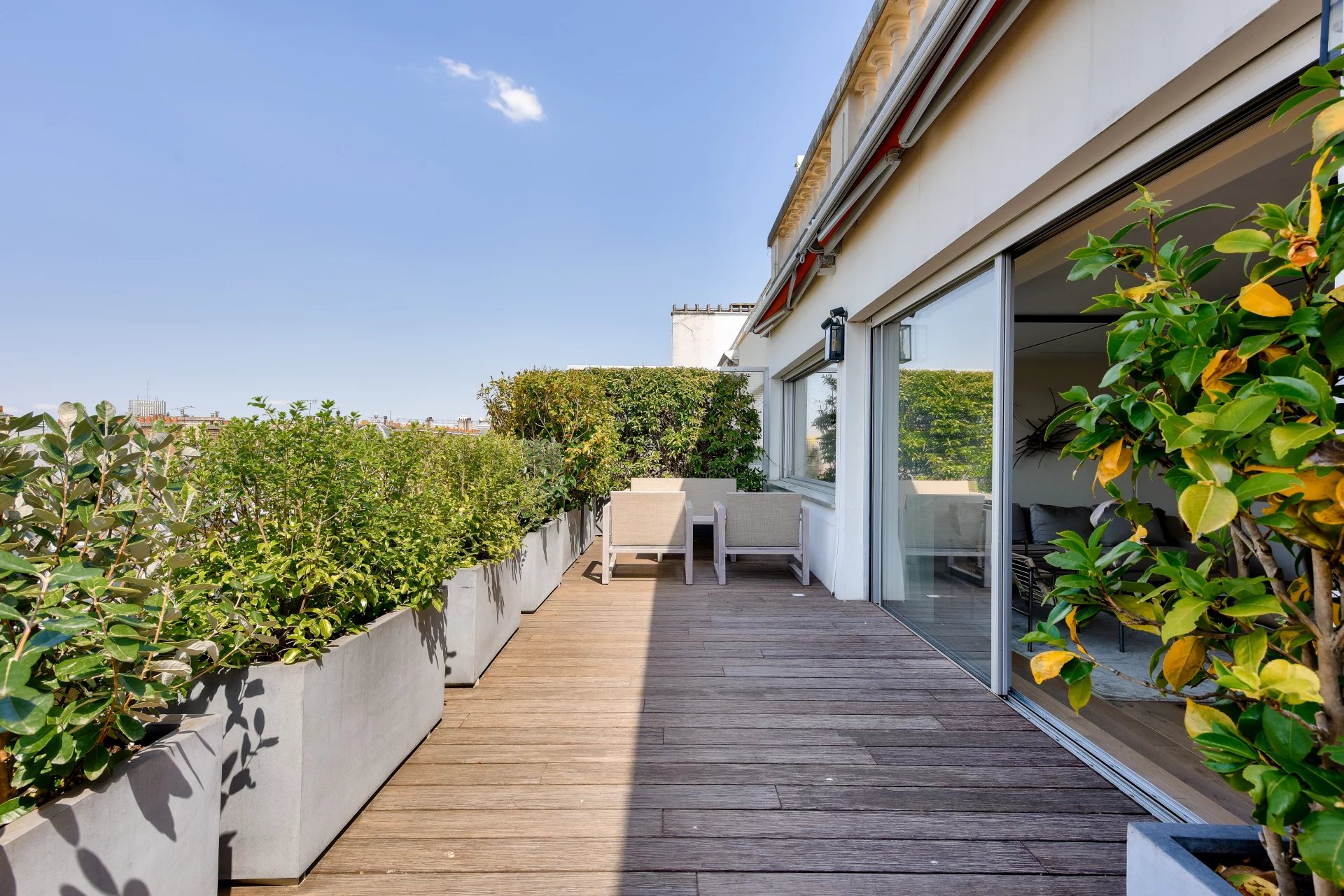 Sale Apartment Paris 16th
