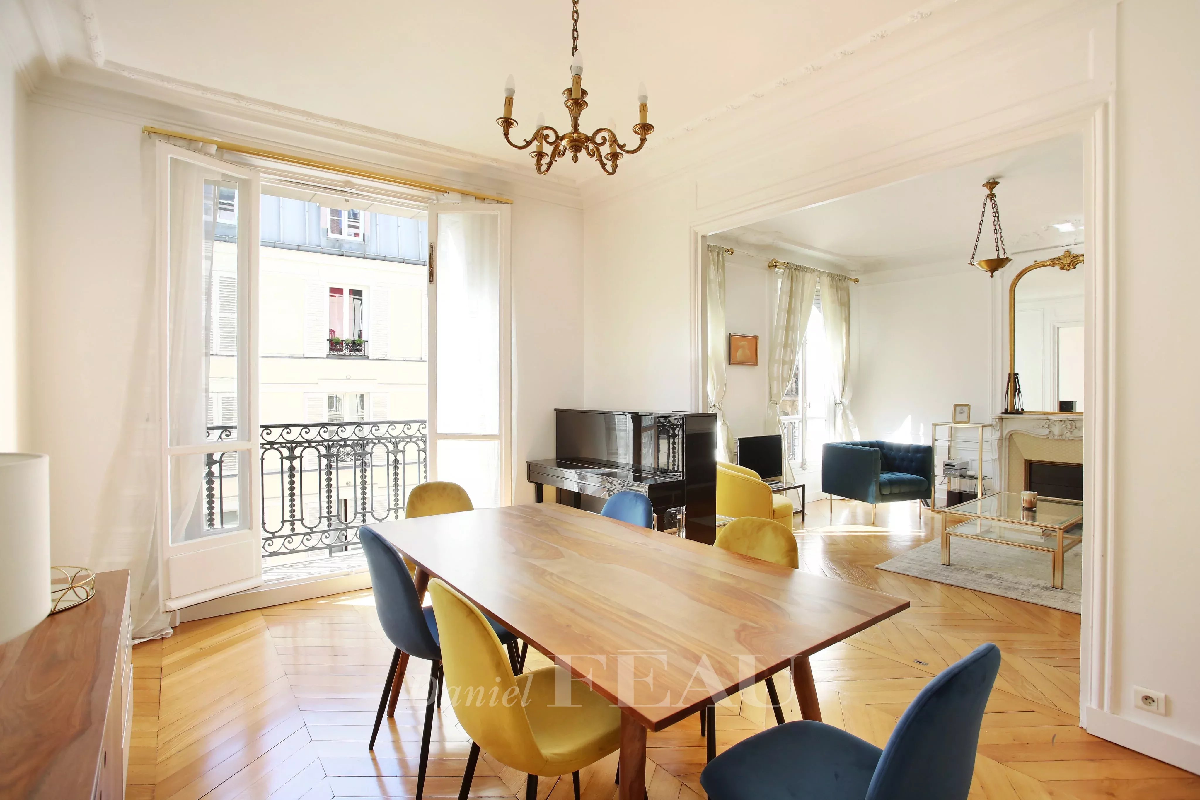 Dining room Chandelier Fireplace Wooden floor