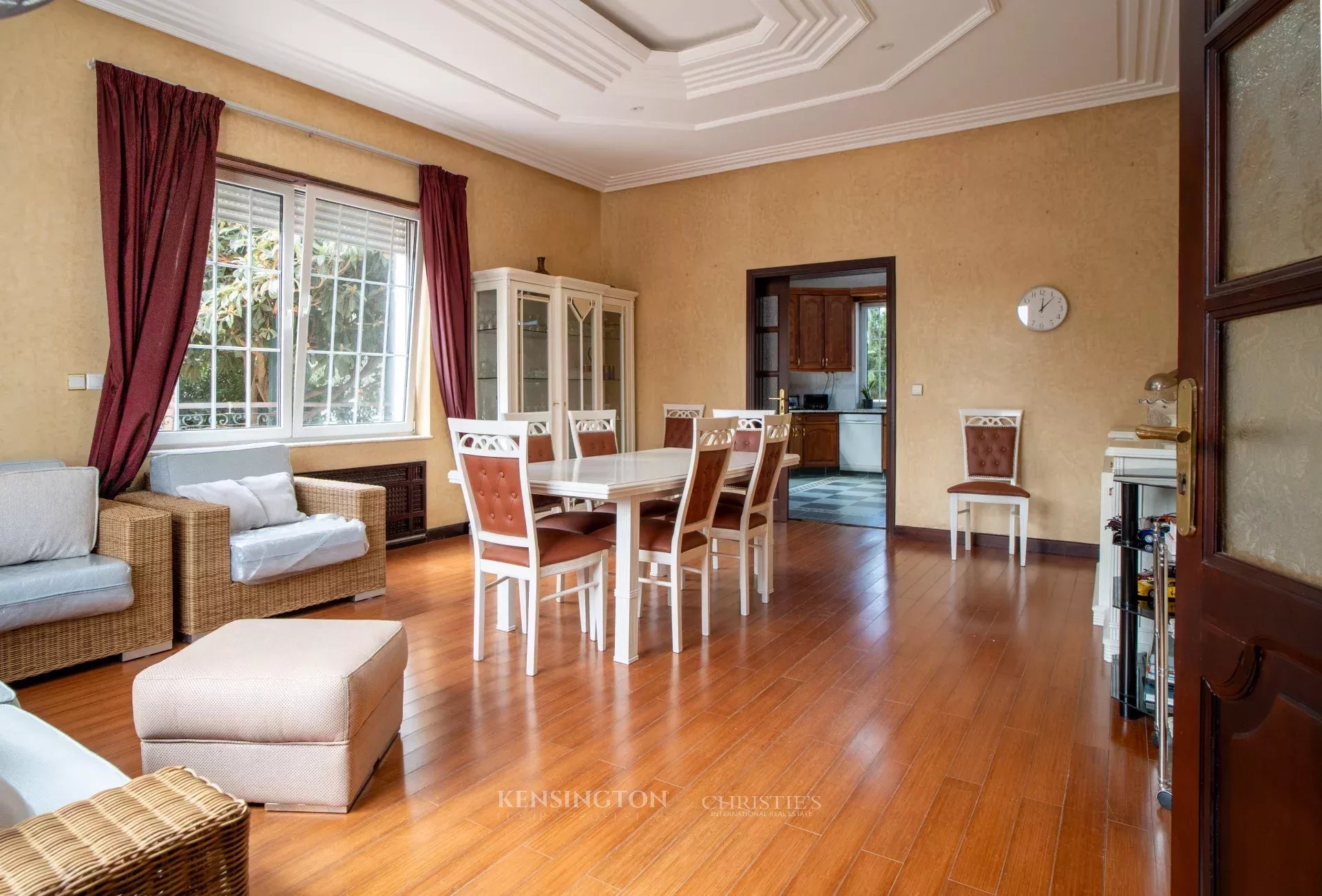 7 Bedroom Villa/Townhouse's Image 16