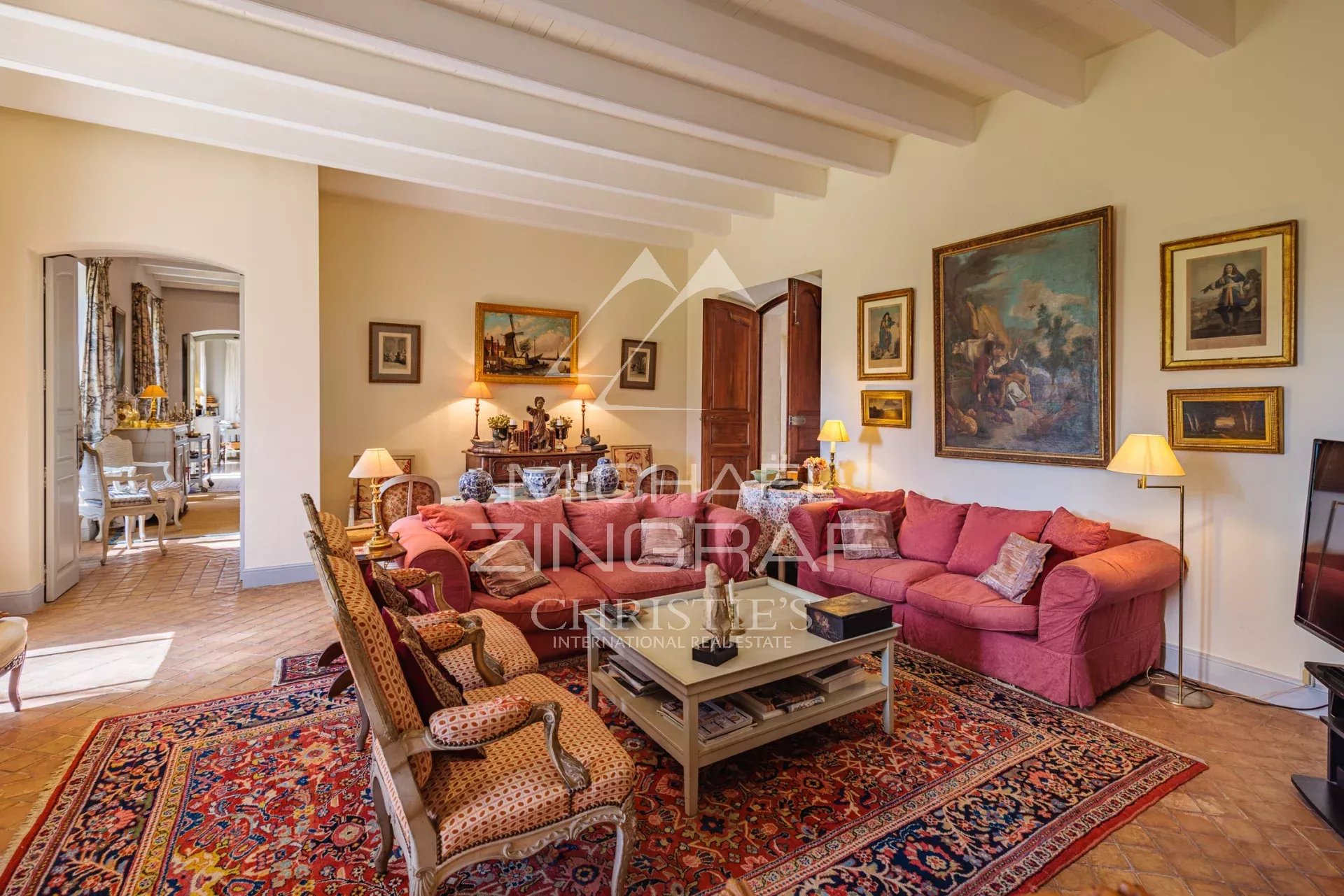 13 Bedroom Villa/Townhouse's Image 7