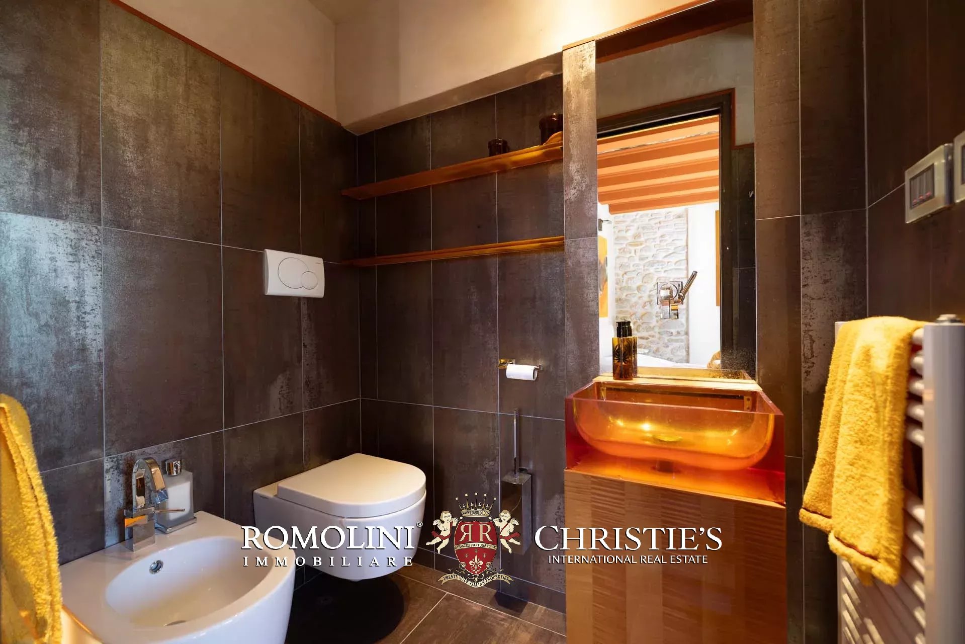 2 Bedroom Apartment/Flat's Image 30
