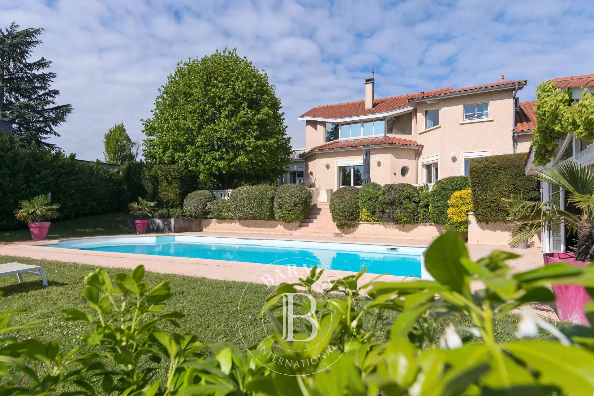 Ev Tassin-la-Demi-Lune