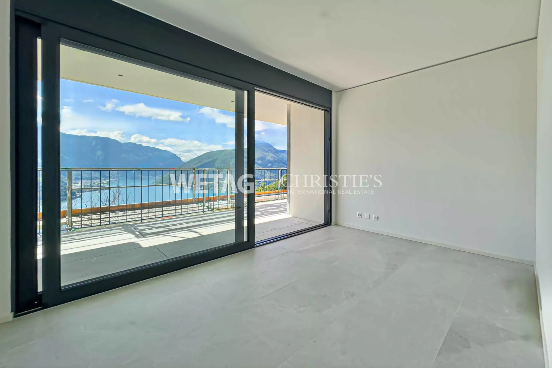 2 Bedroom Apartment/Flat's Image 4