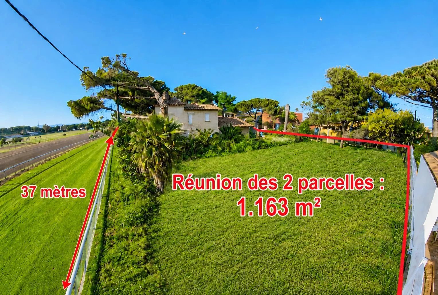 1163 sqm building plot located 100 meters from the beach in Hyeres.