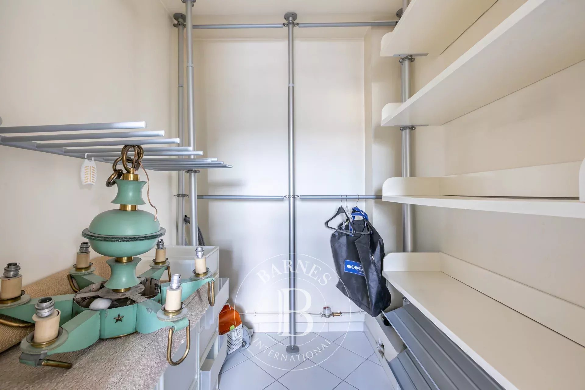 Daire Paris 8ème - picture 14