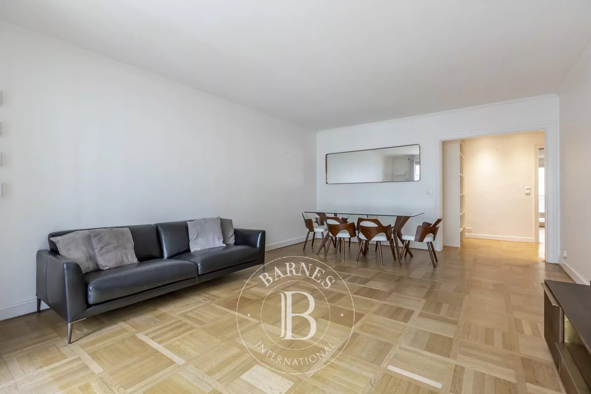 Daire Paris 8ème - picture 4