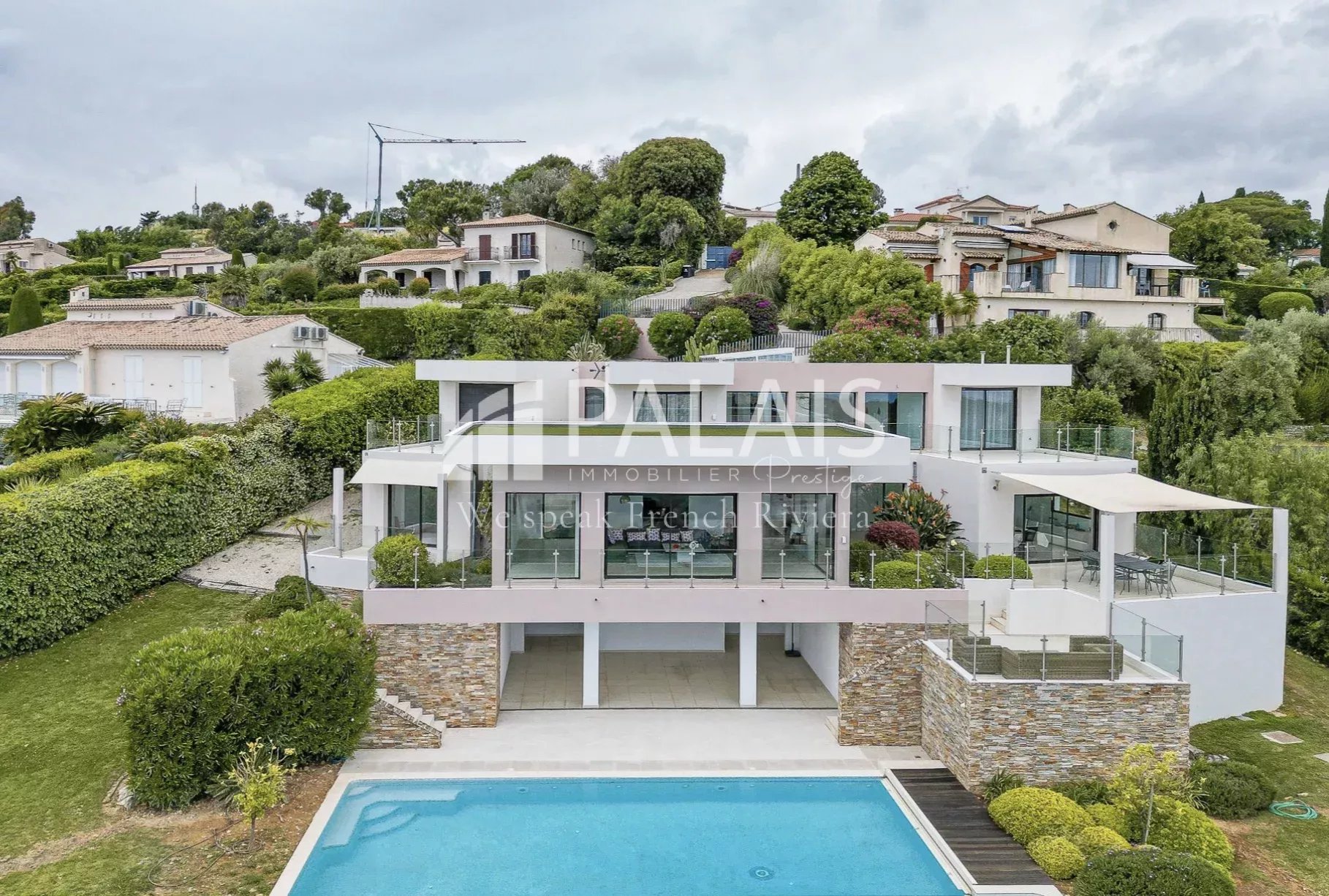 Agence immobilière de 