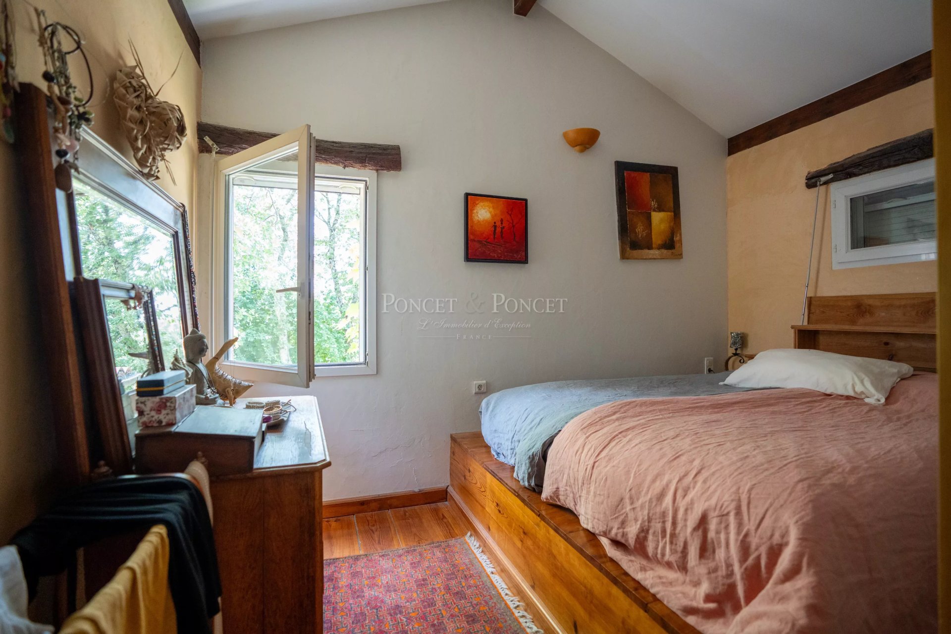 7 Bedroom Villa/Townhouse's Image 9