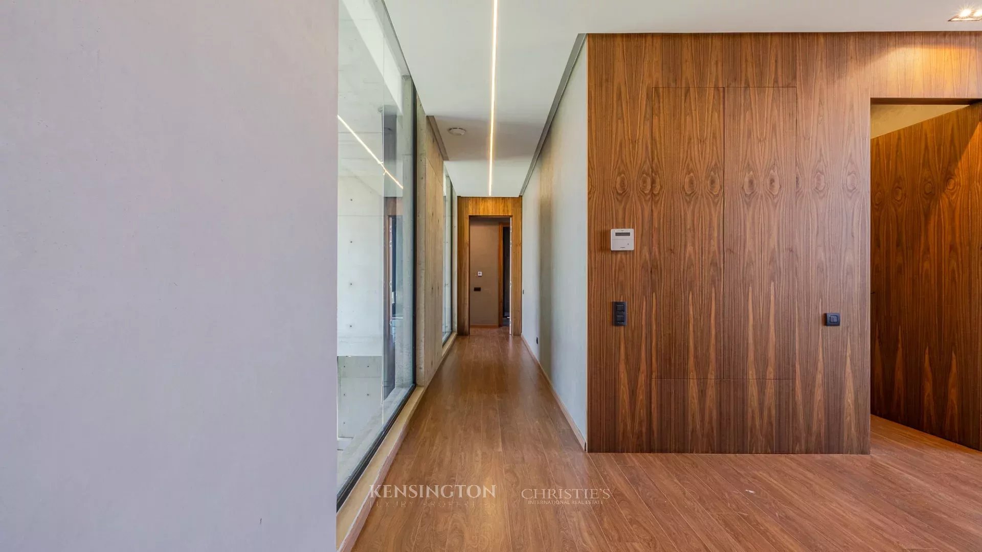 5 Bedroom Villa/Townhouse's Image 24