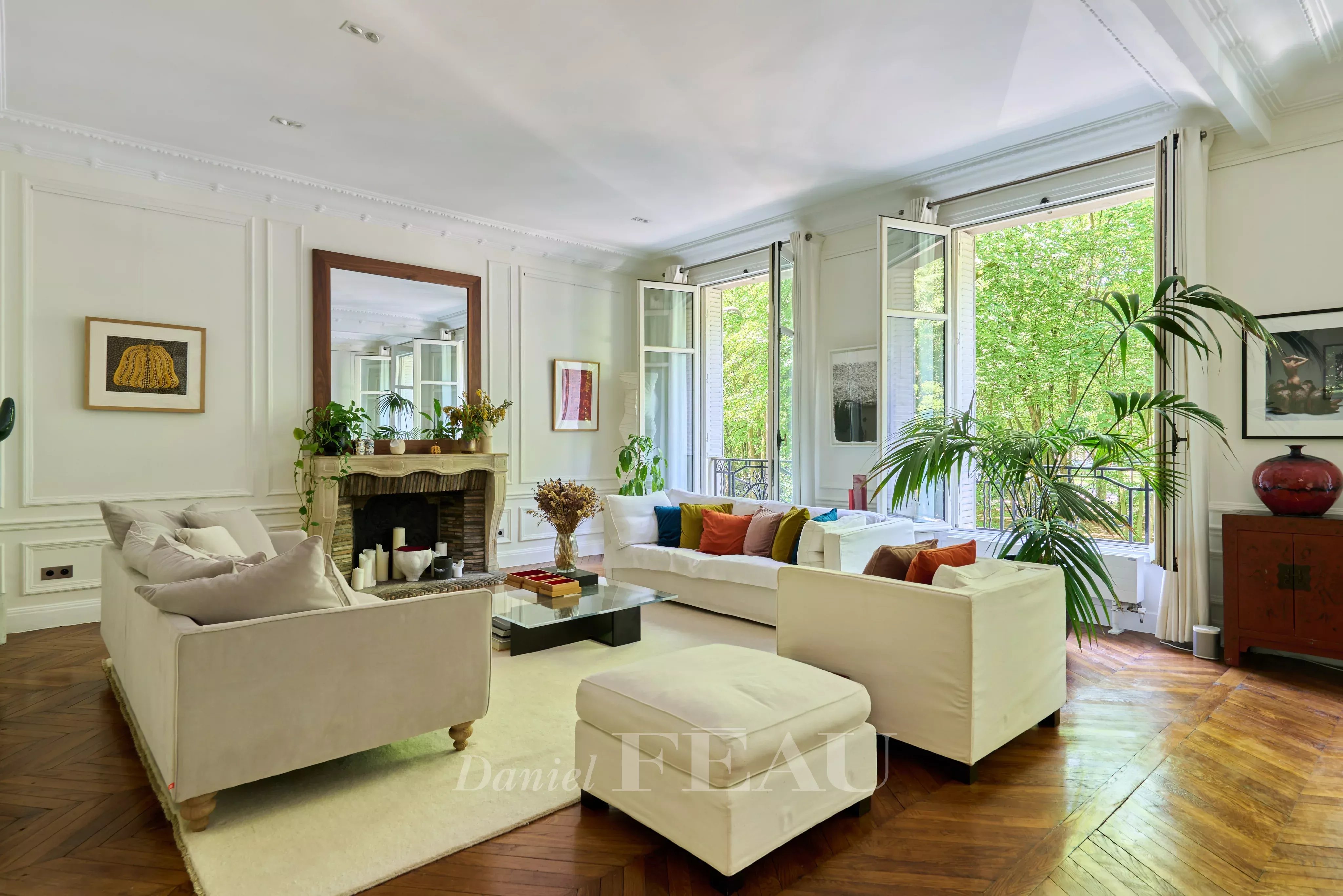 Sale Apartment Paris 16th