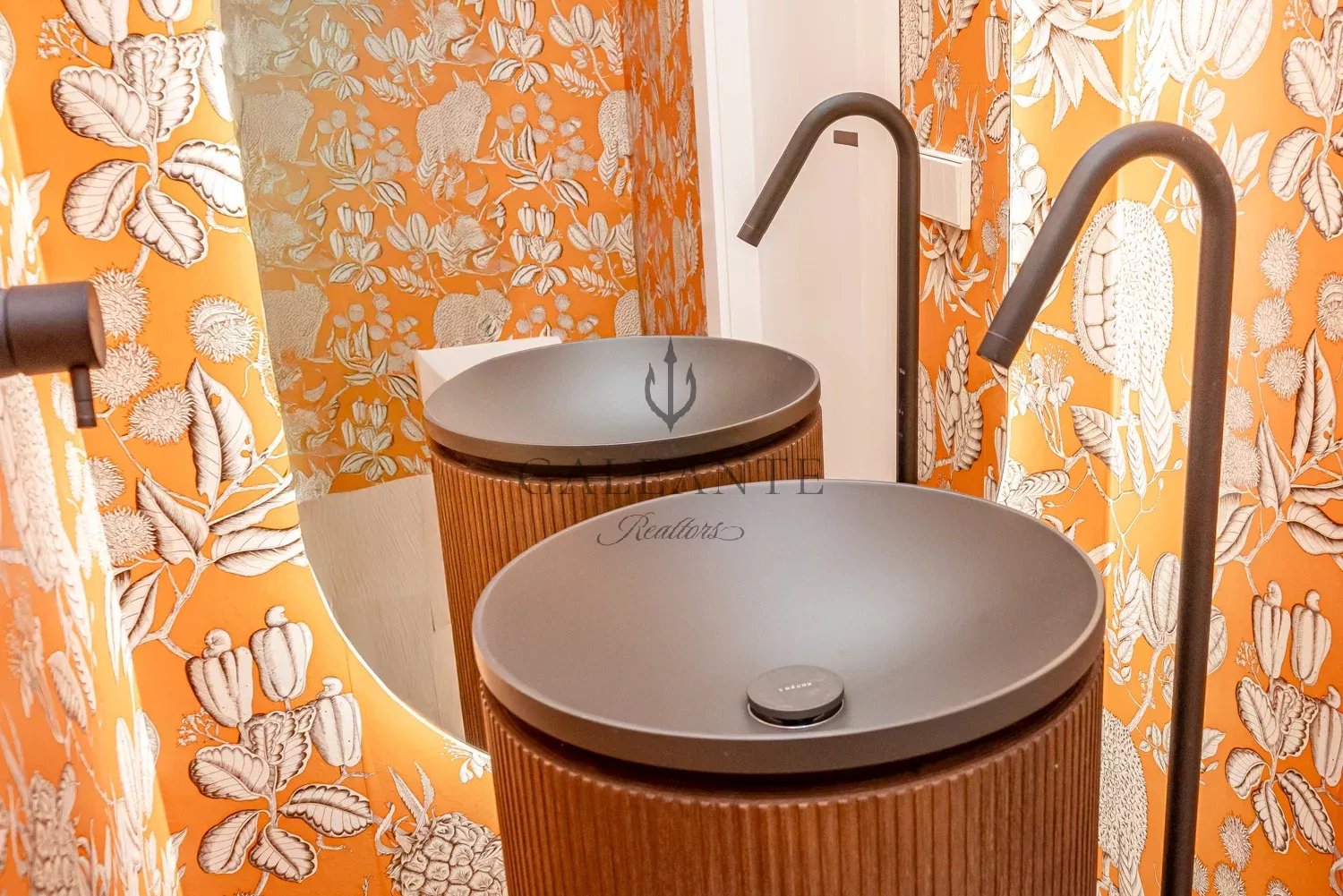 GOLDEN MILE LUXURY: 275 M² ON SERRANO WITH 3 EN-SUITE BEDROOMS & PARKING - Image 6