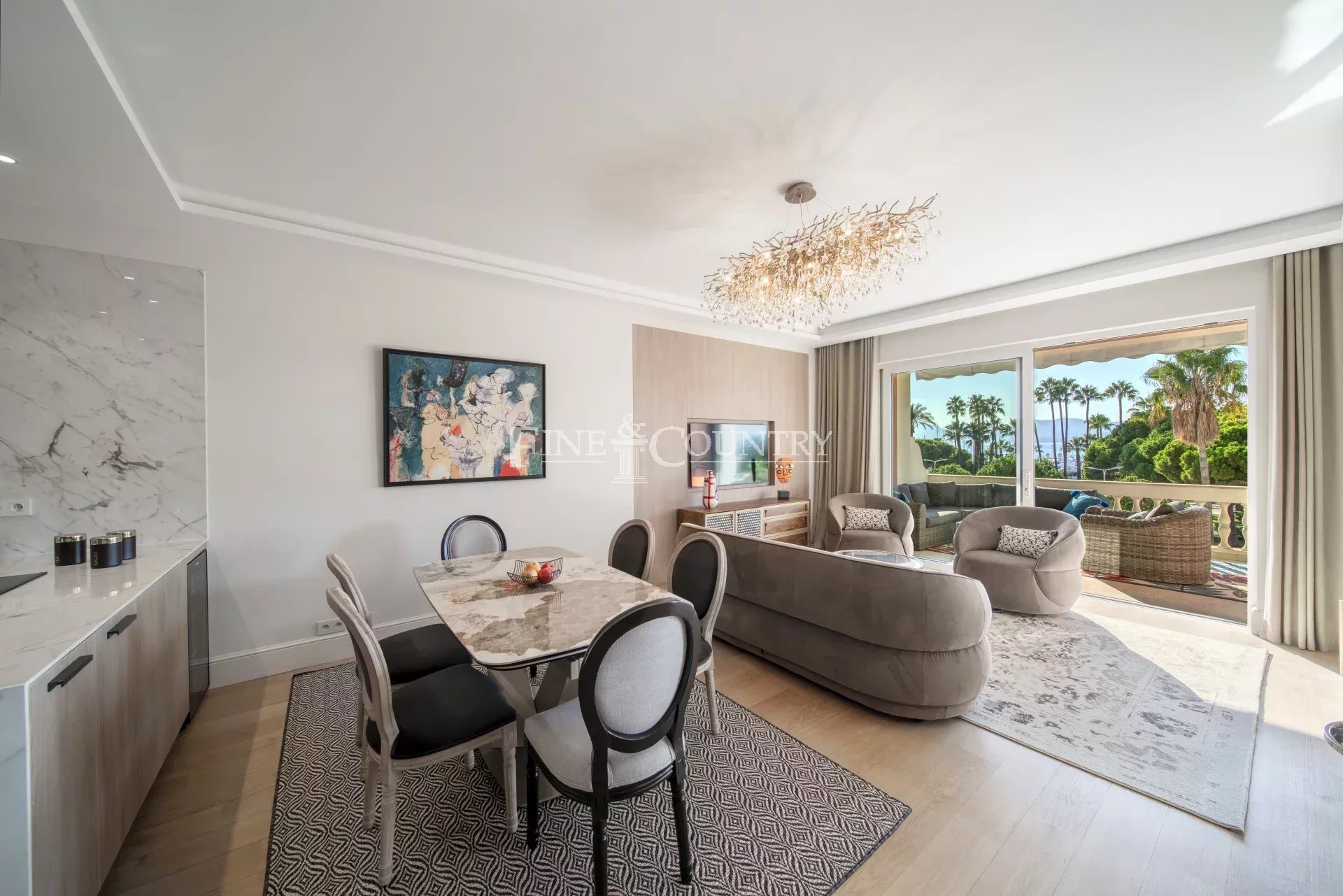 Photo of Apartment For Sale in Cannes, La Croisette