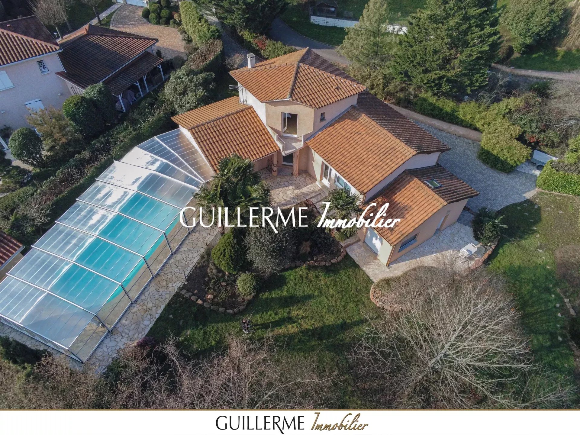 A VENDRE Villa avec piscine et studio Dardilly le Bas