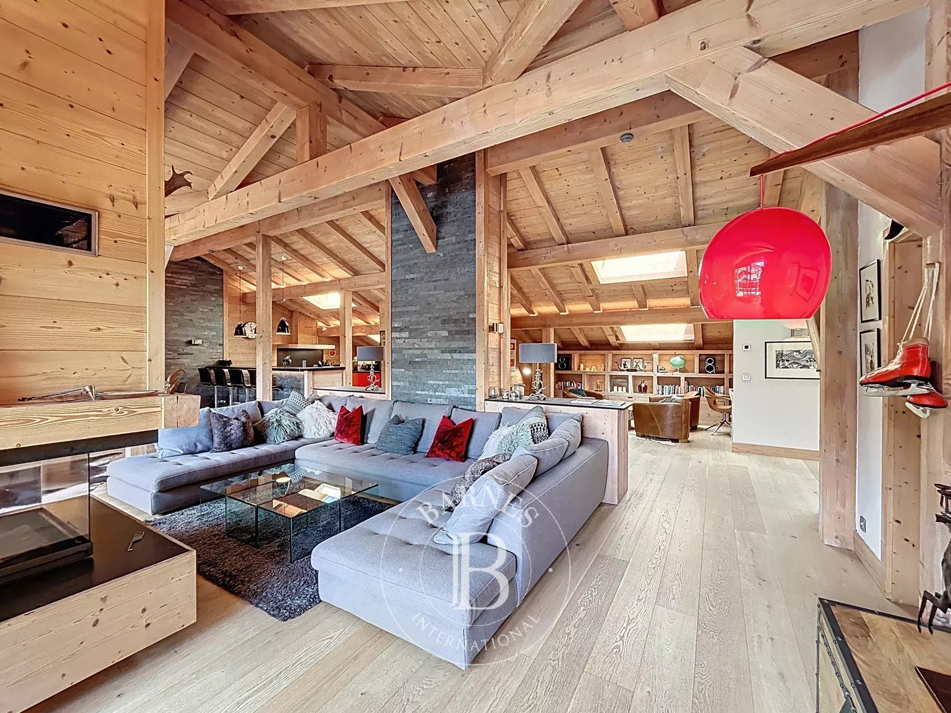 Photo of Penthouse of 325 sqm total surface area - 5 bedrooms on suite - In the center of Les Gets and close to the gondola - Les Gets
