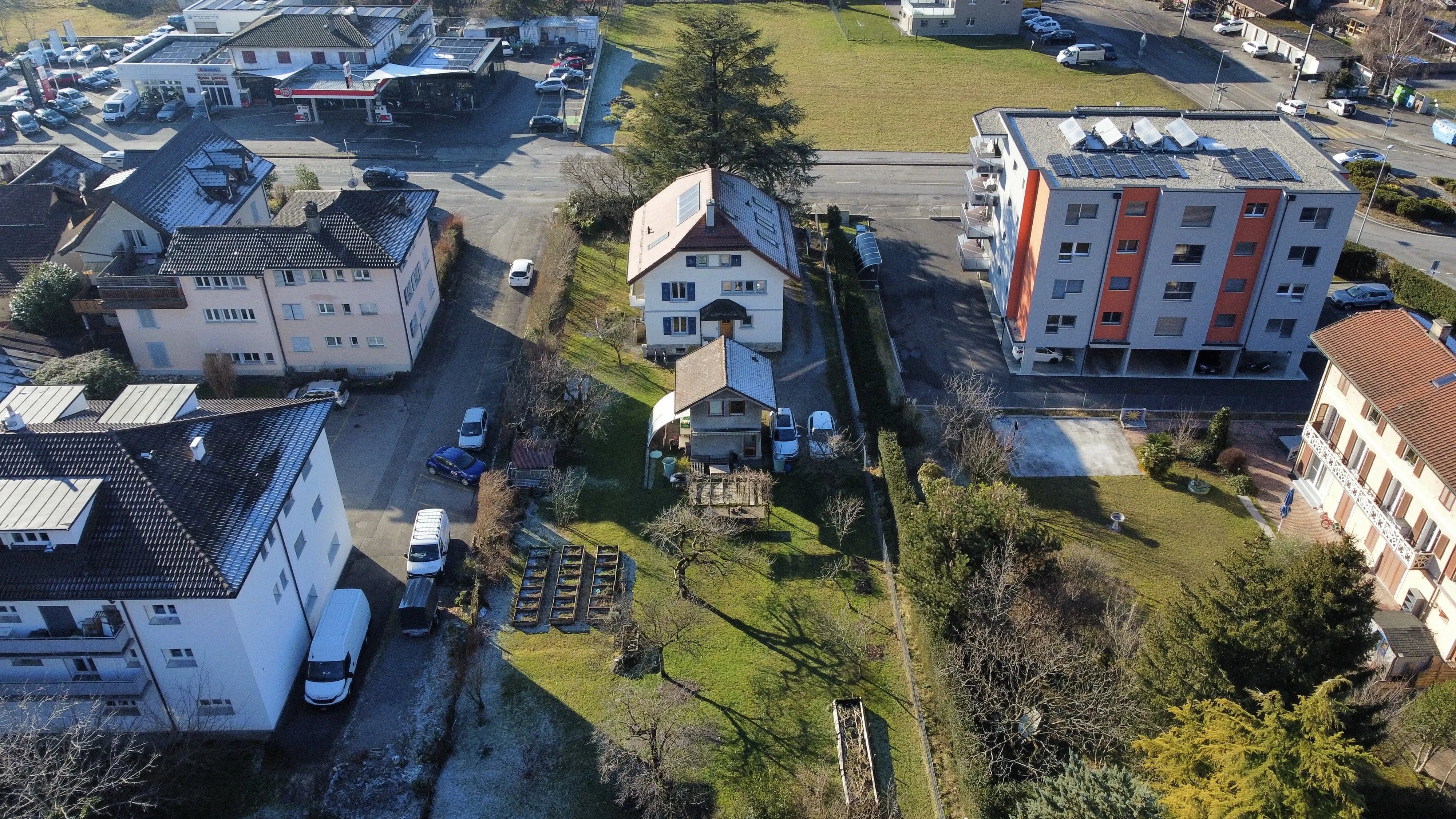 Terrain à vendre avec potentiel de développement !