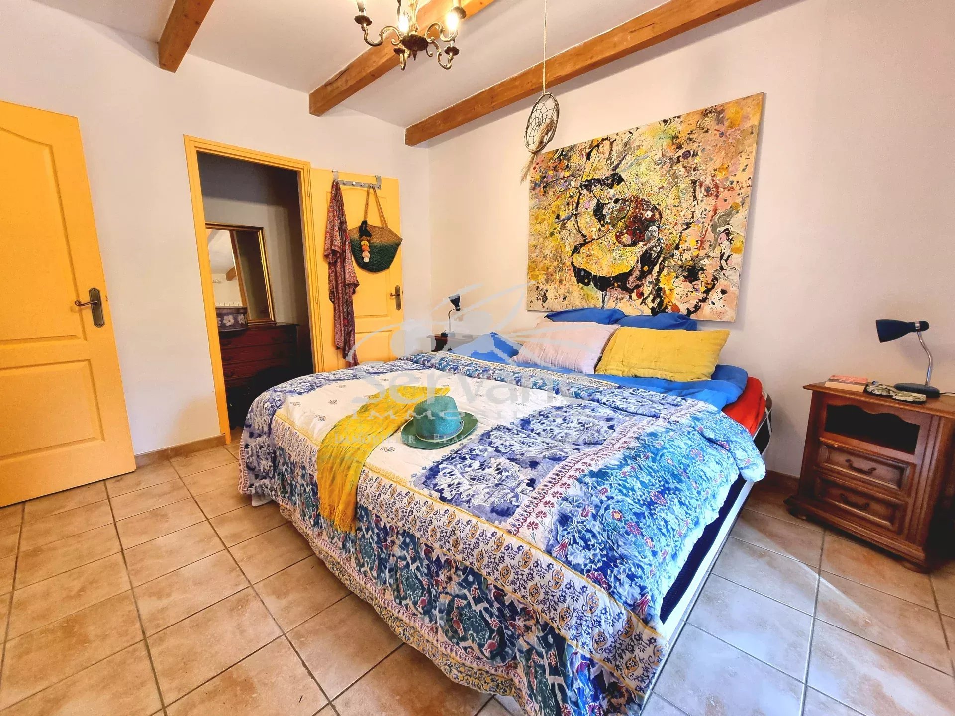 LORGUES VILLA T4 SUR 3220 m²