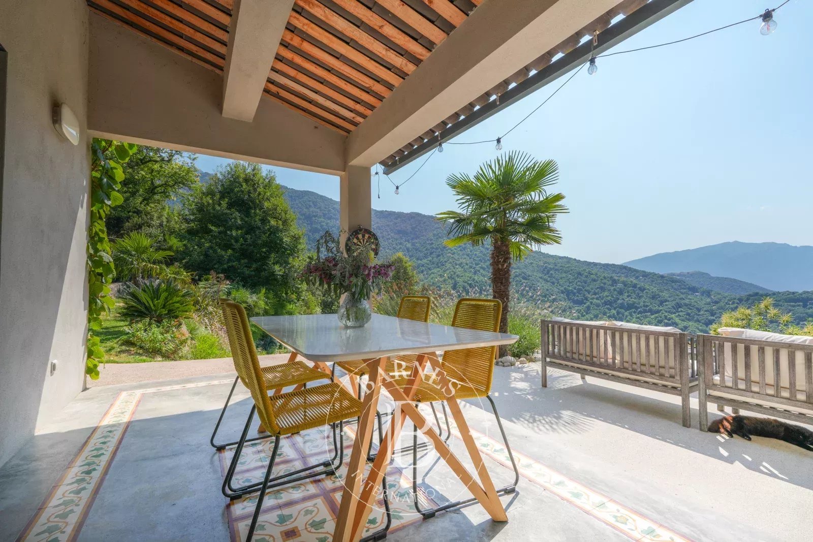 Ucciani, 3-Bedroom Villa with Panoramic Mountain Views - picture 4