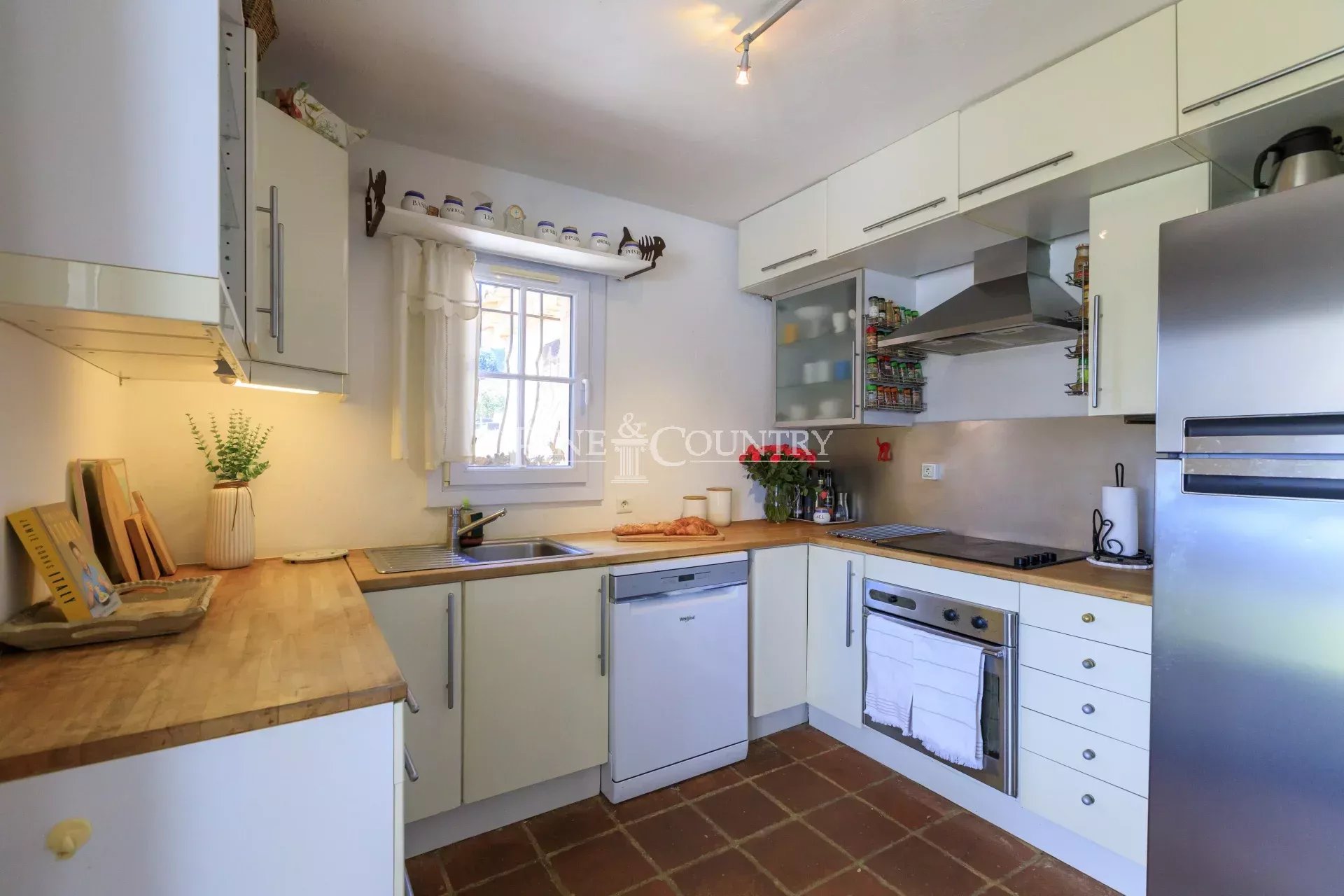 Photo of Villa for Sale in Montauroux with Panoramic View