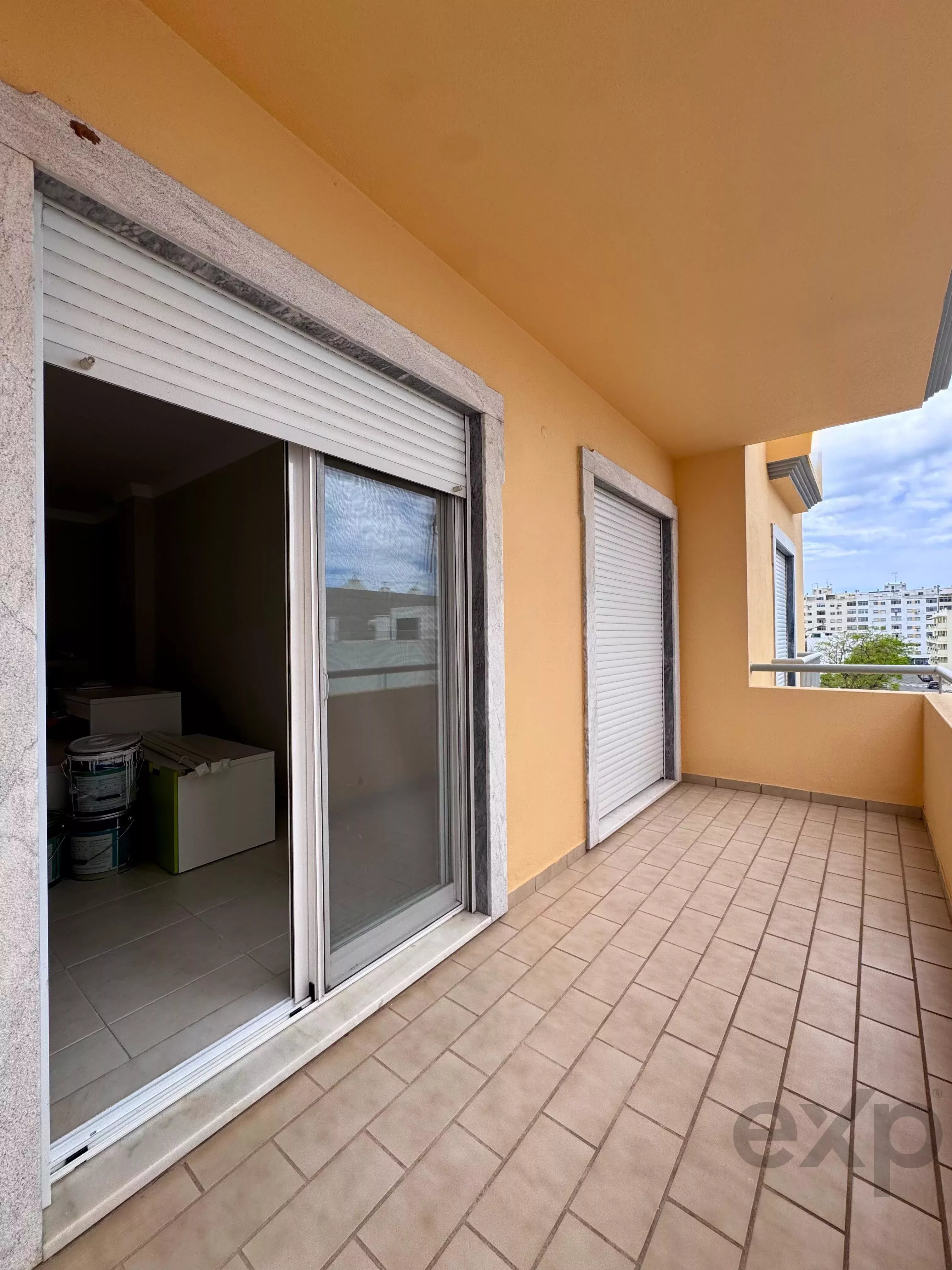 Spacious 3-Bedroom Apartment in Quelfes, Olhão 86993728 image 13