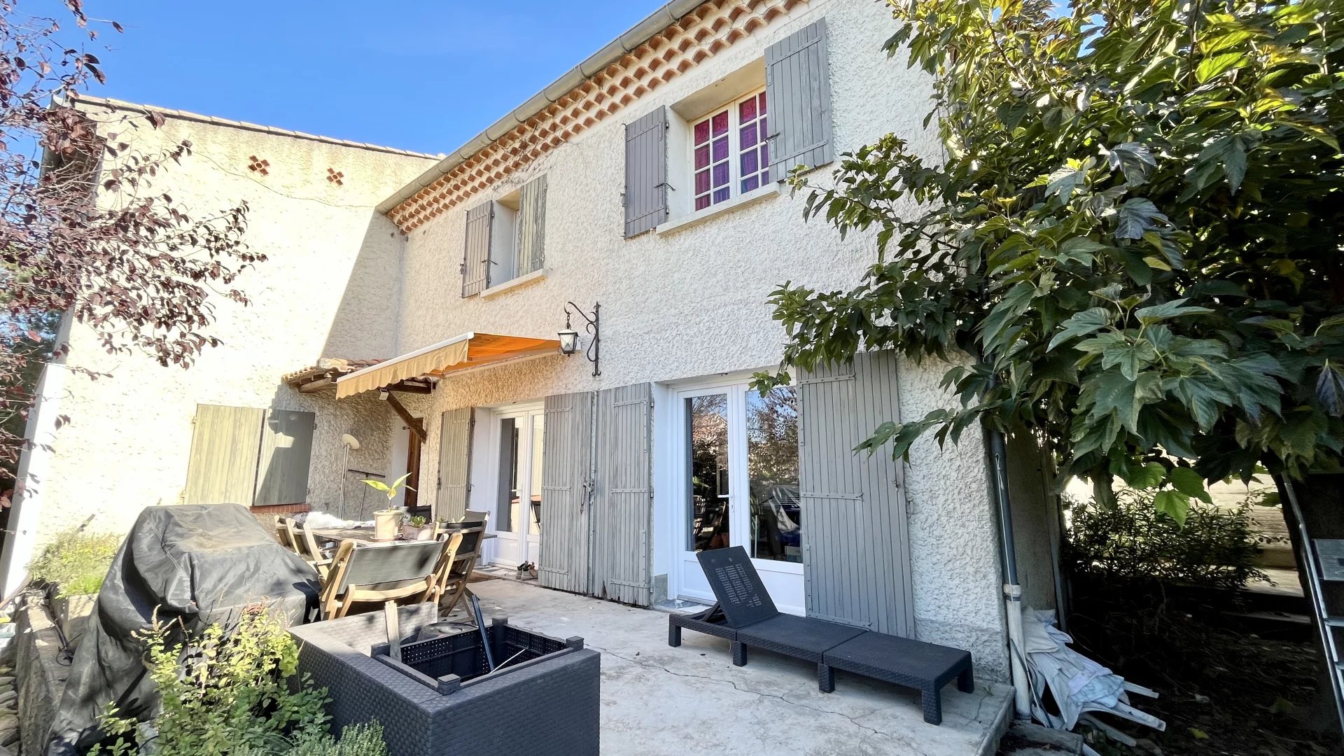 Maison vendu louée au coeur du village de Caromb