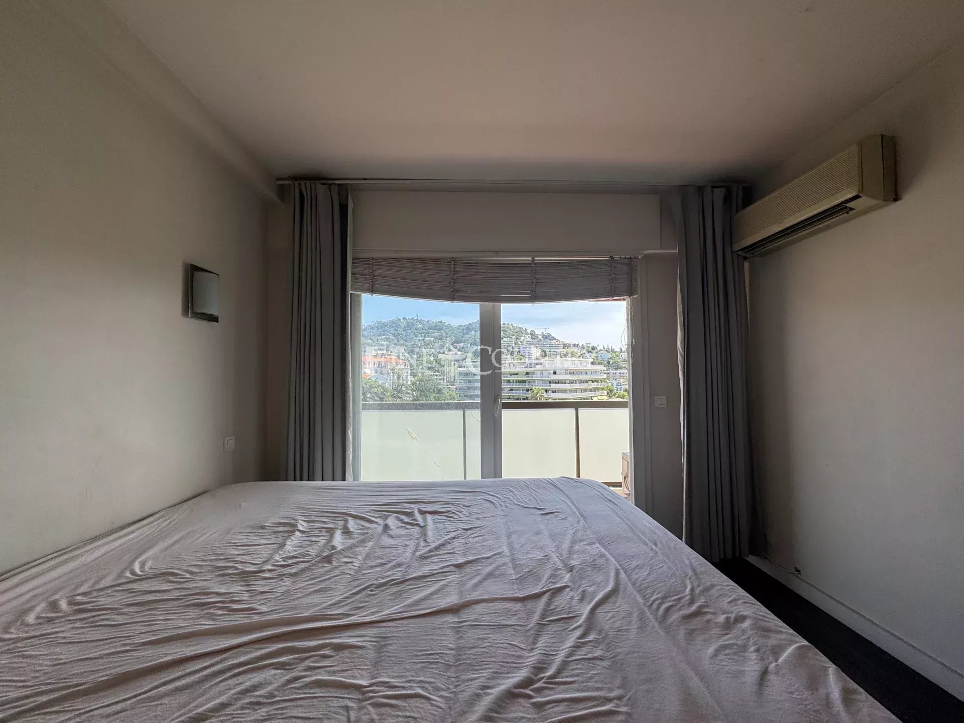 Photo of 1 BEDROOM APPARTEMENT FOR SALE CANNES BANANE