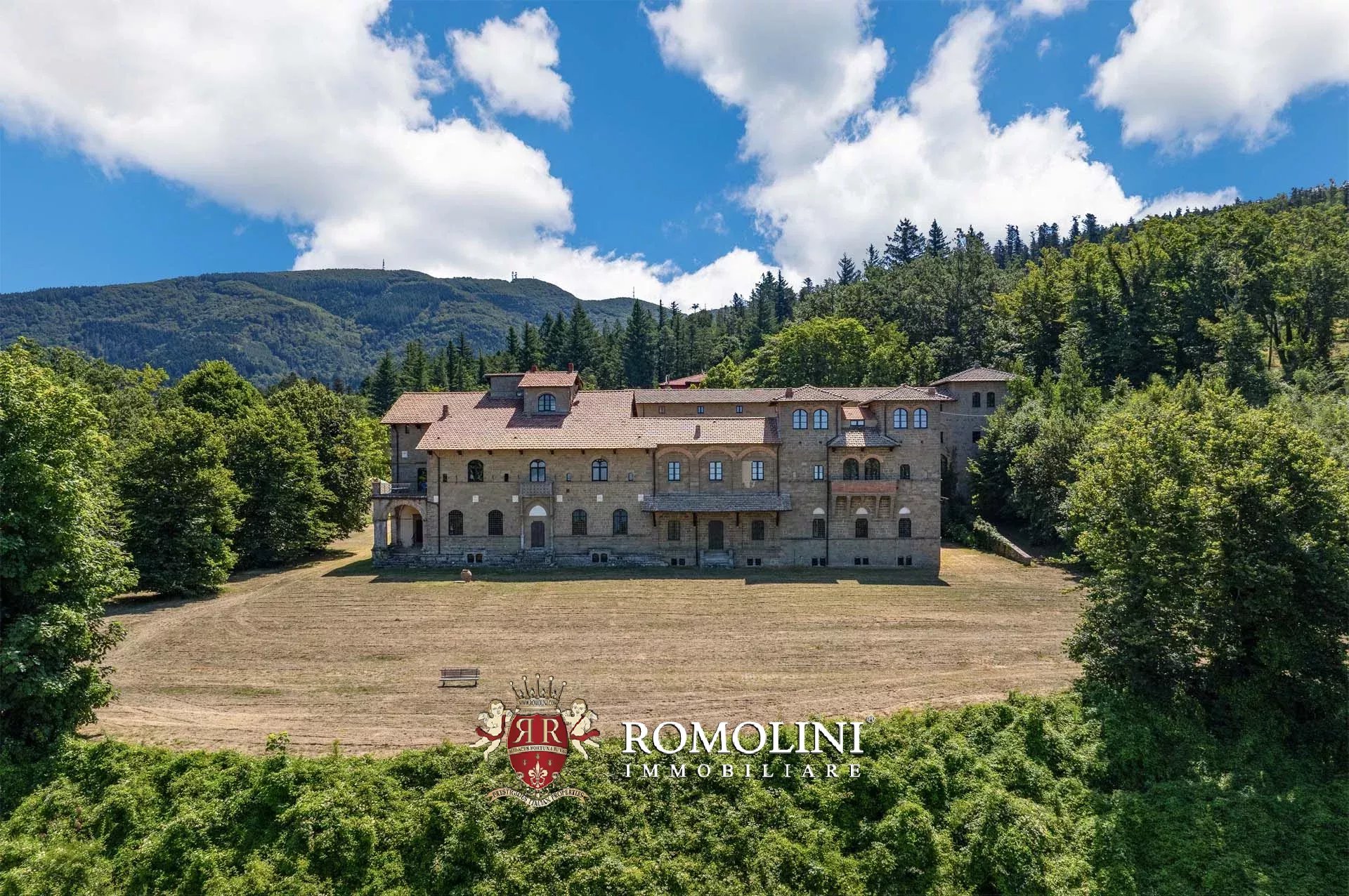35 Bedroom Chateau's Image 7