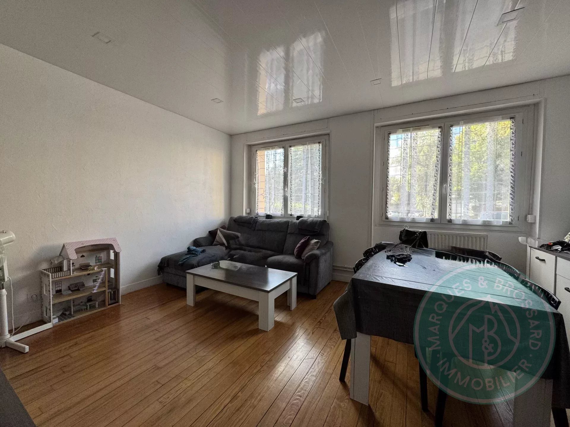 Agence immobilière de 