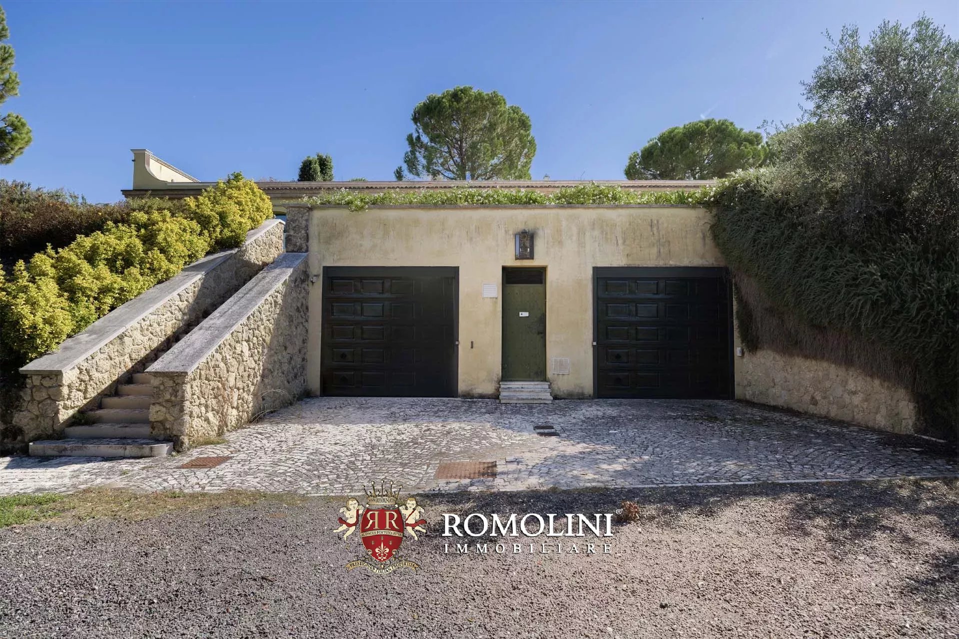 12 Bedroom Villa/Townhouse's Image 117