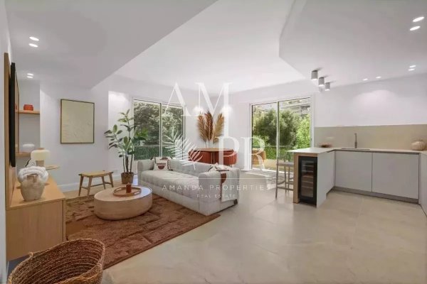 Cannes – Basse Californie | Elegant, refurbished three-room flat, 5 minutes from the Croisette — photo 3