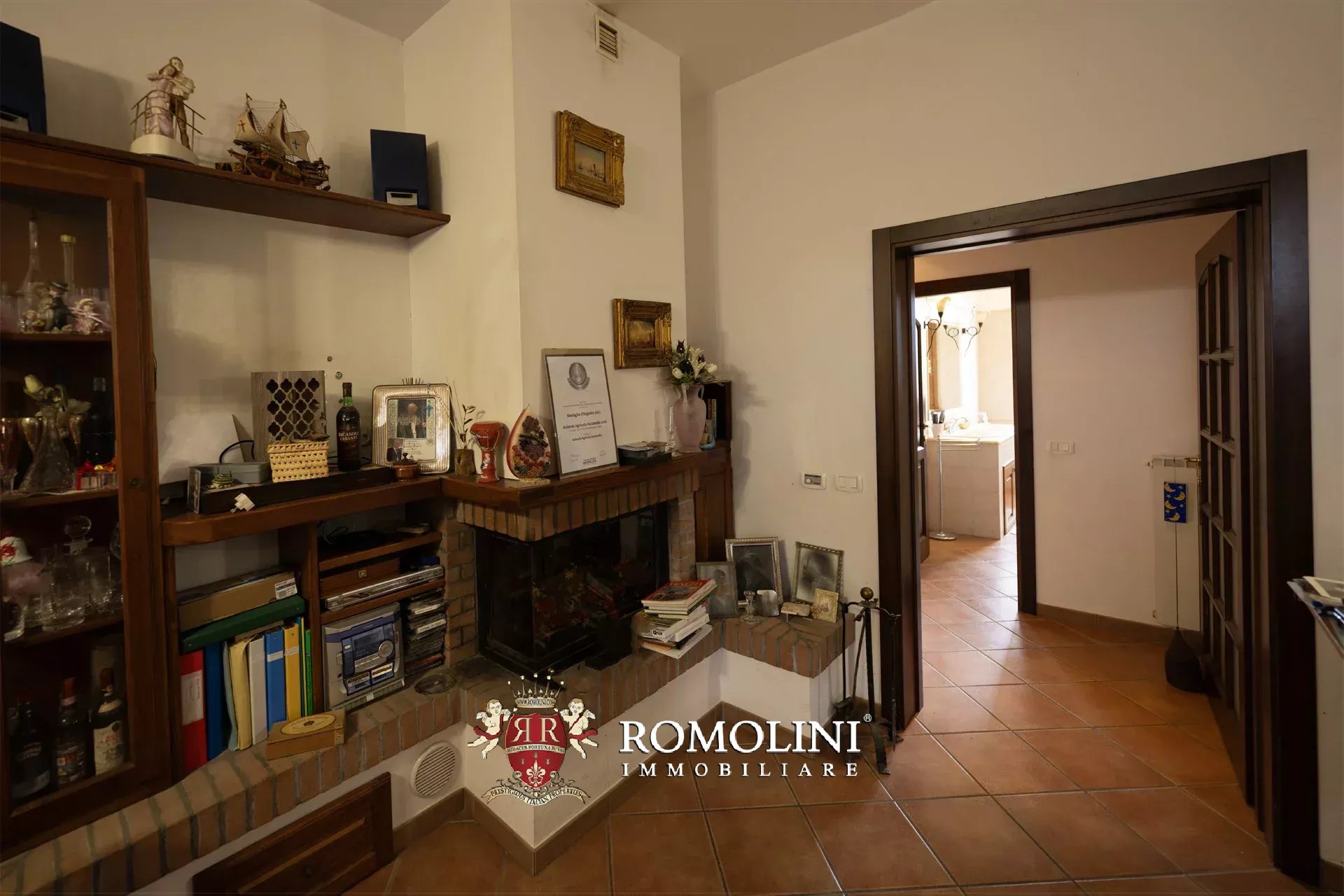 5 Bedroom Vineyard's Image 29