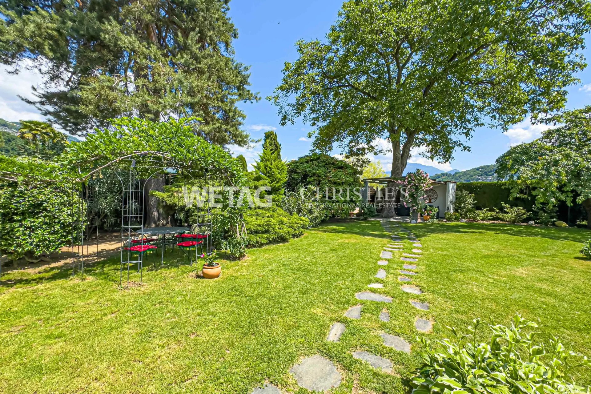2 Bedroom Villa/Townhouse's Image 9