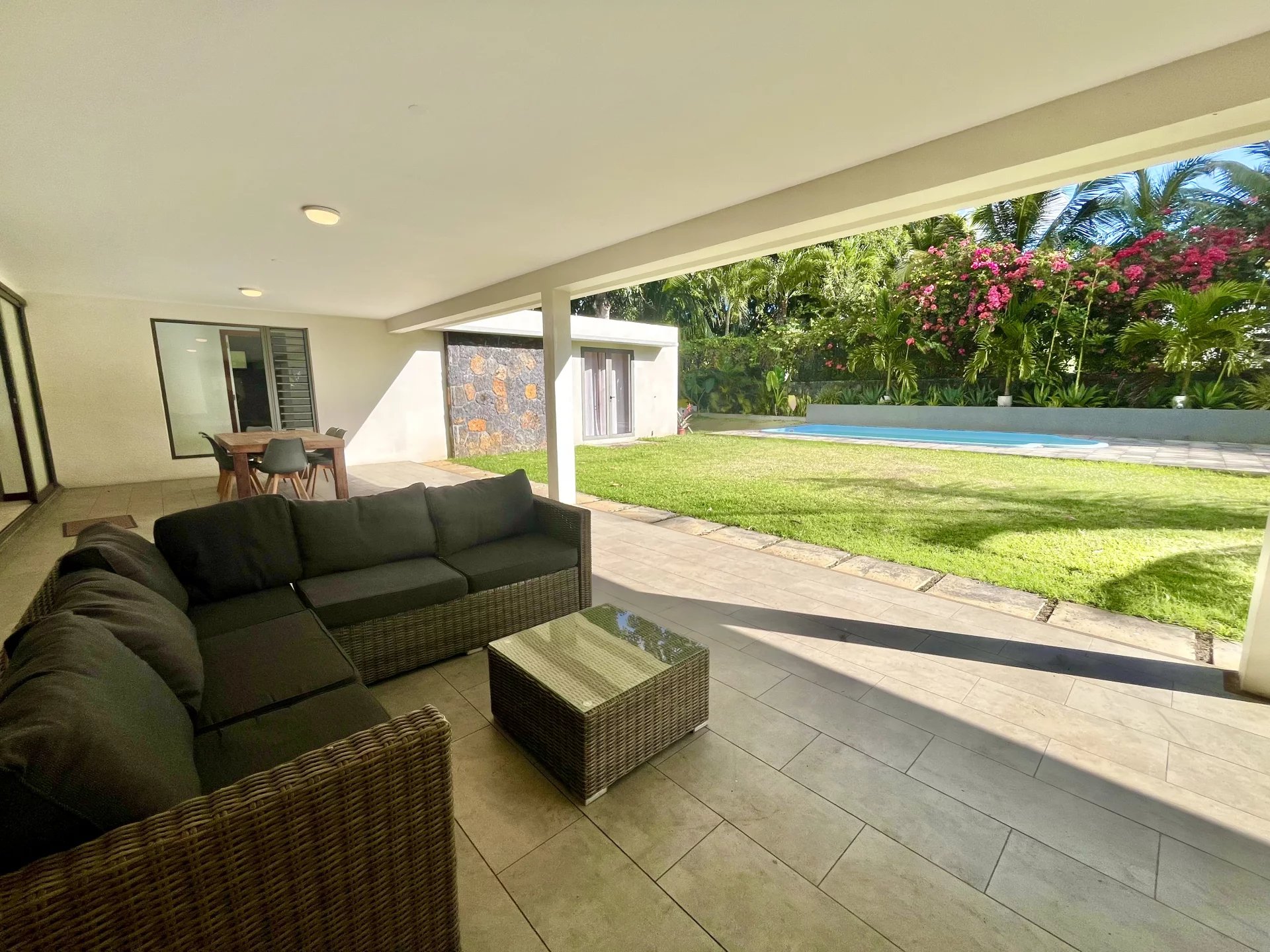 Ev Pamplemousses - picture 5