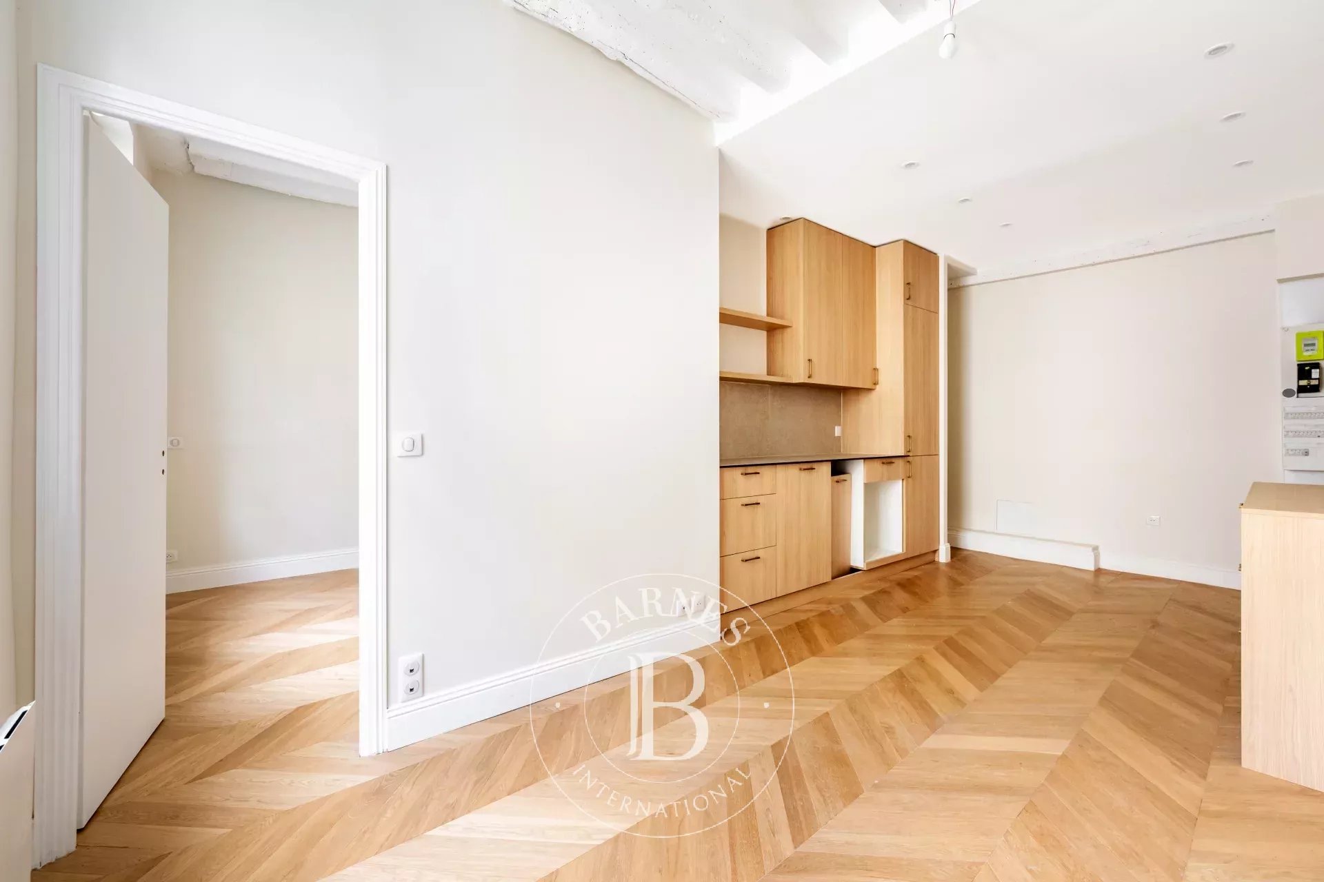 Daire Paris 3ème - picture 5