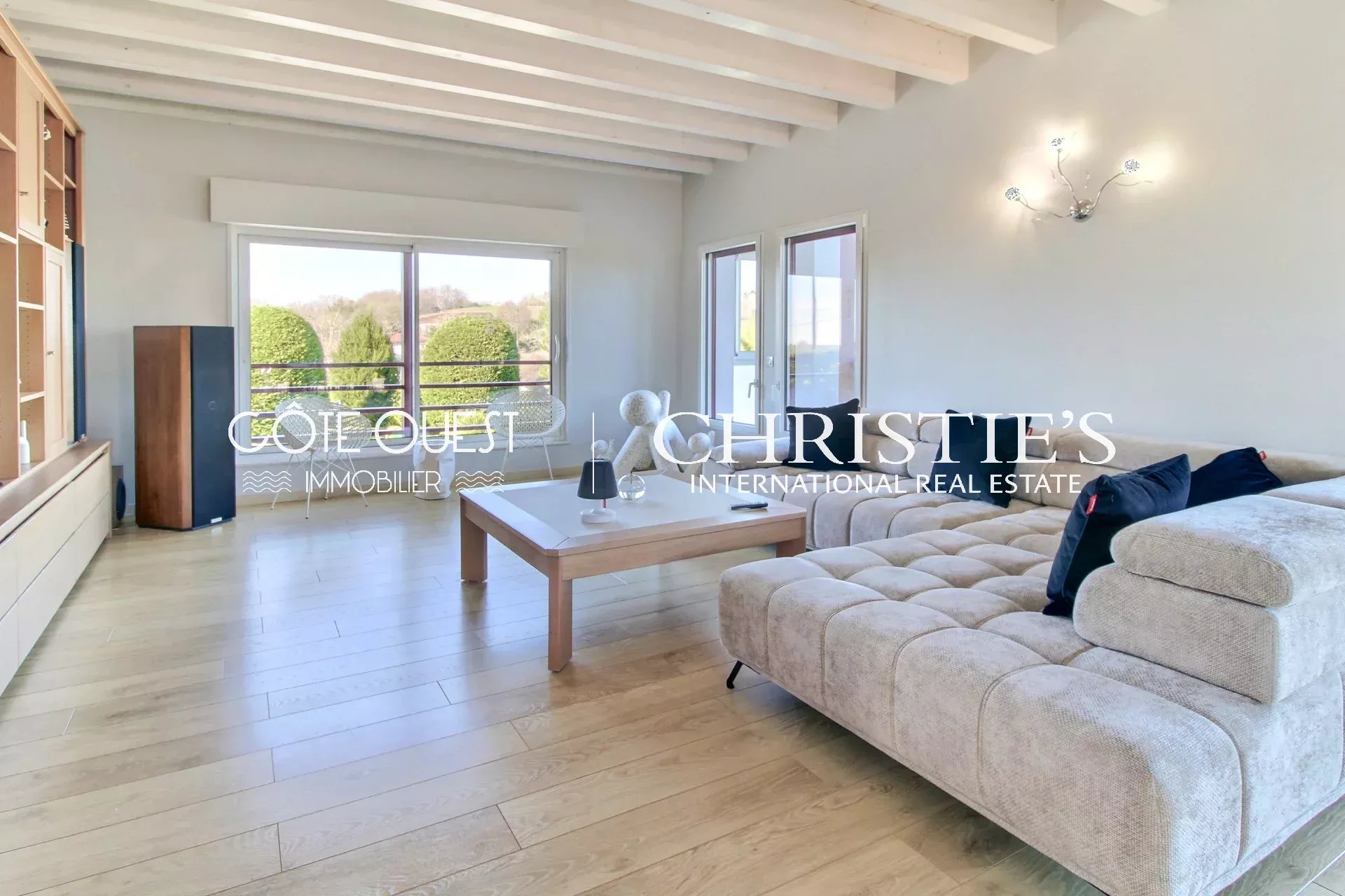 3 Bedroom Villa/Townhouse's Image 6