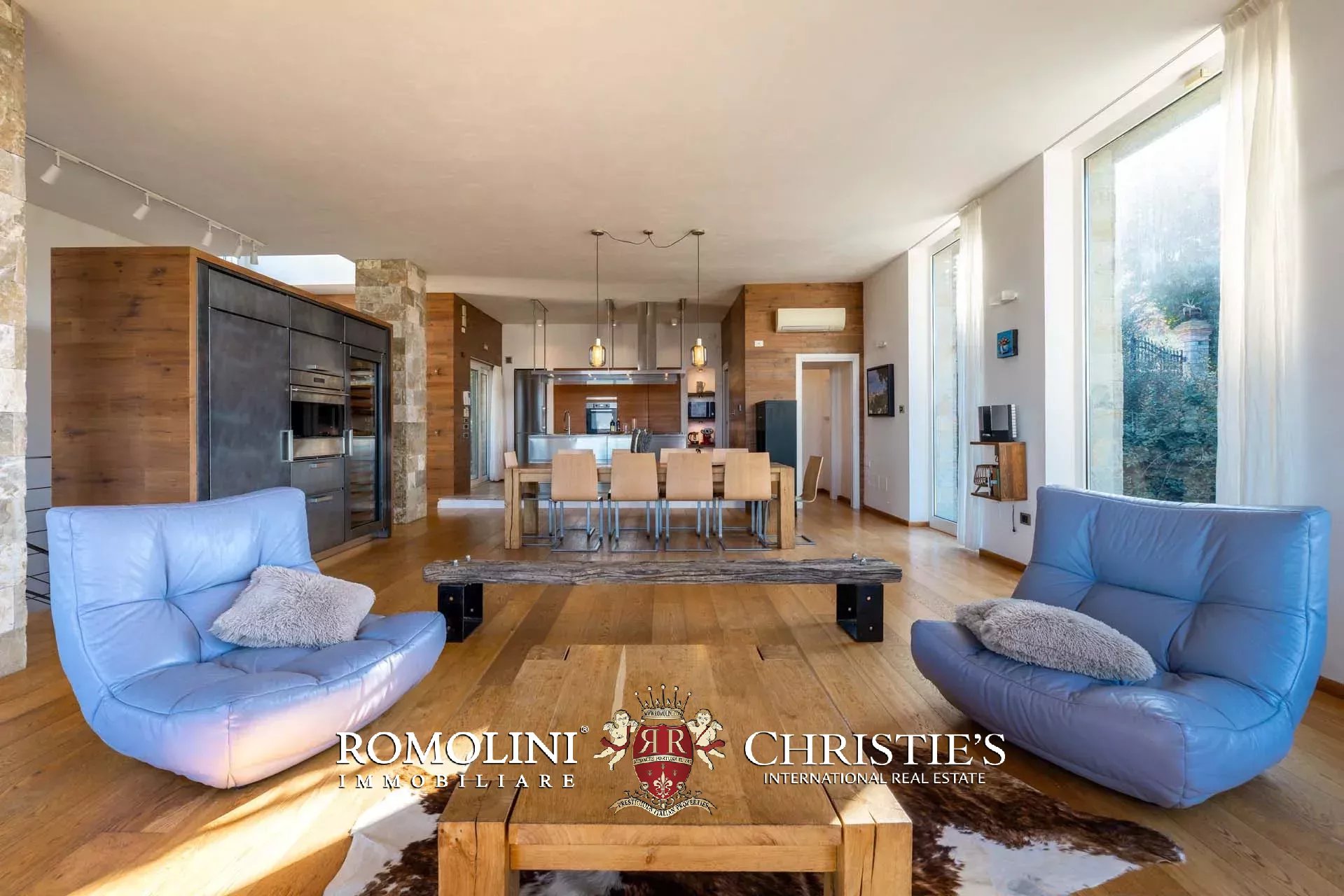4 Bedroom Villa/Townhouse's Image 16