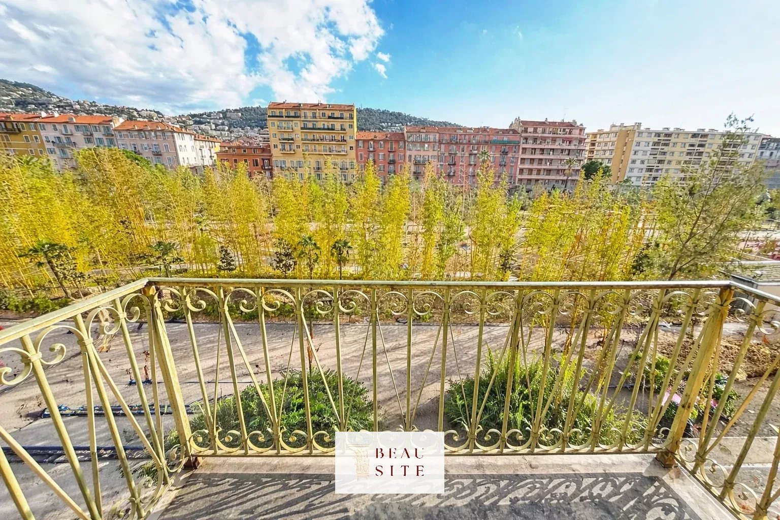 Agence immobilière de Beau Site Estate