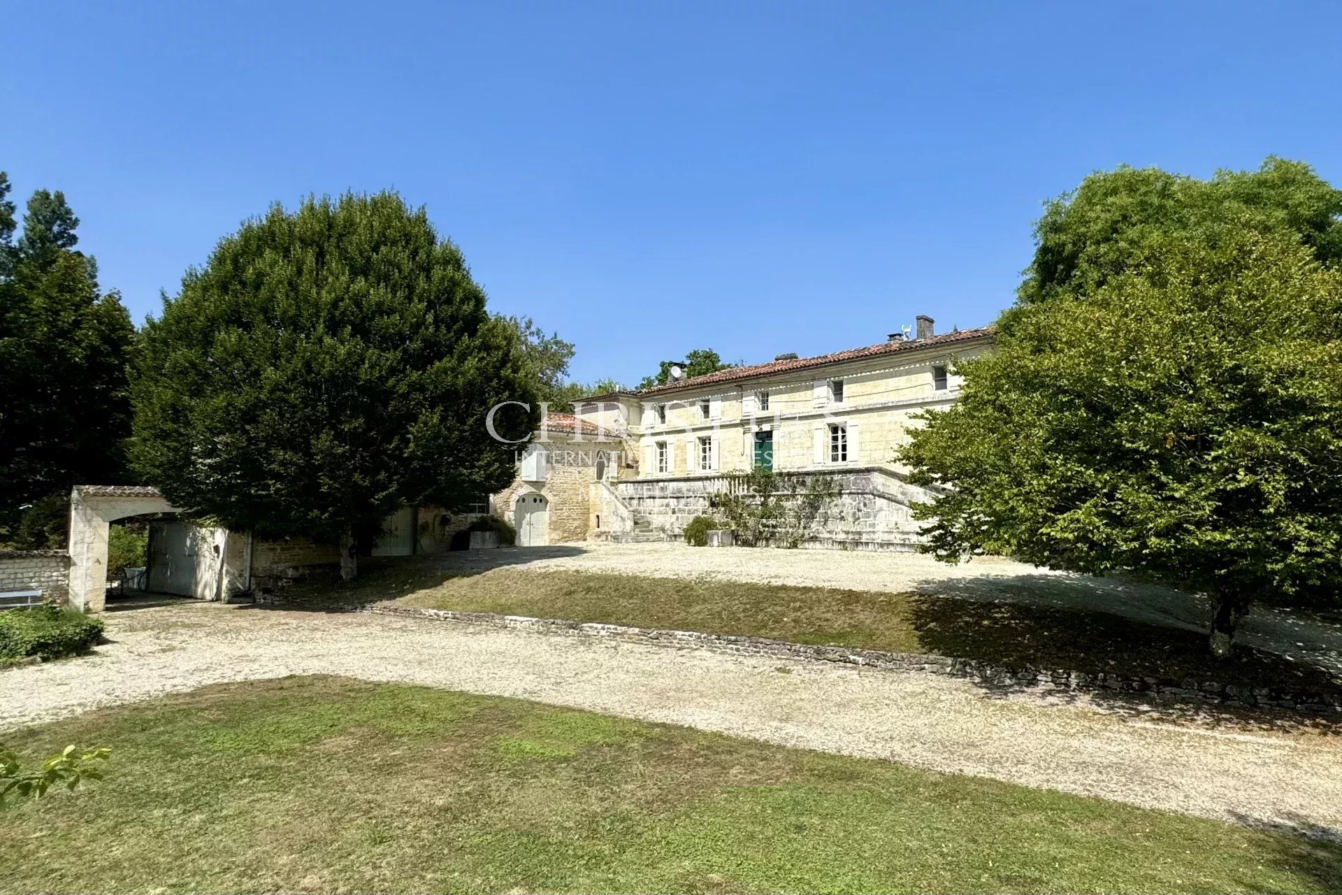 6 Bedroom Villa/Townhouse's Image 35