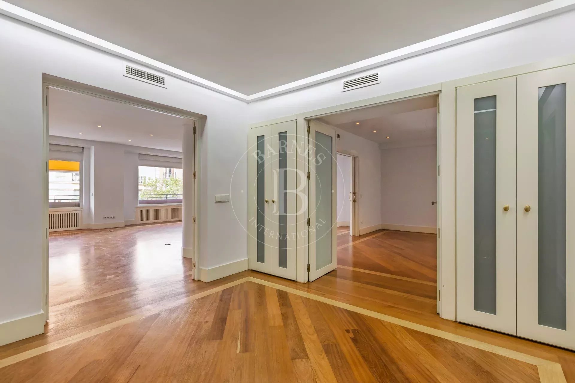 Daire Madrid - picture 14