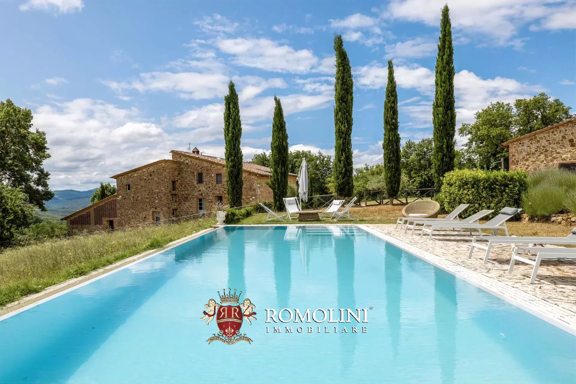 6 Bedroom Villa/Townhouse's Image 10