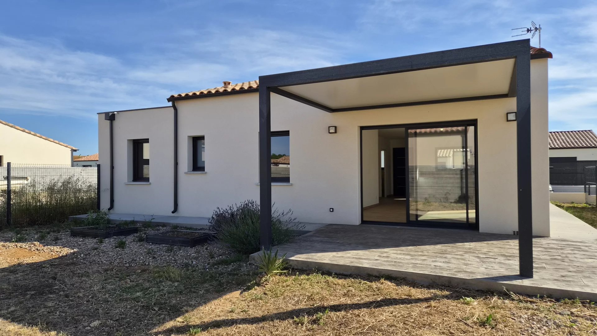Maison moderne type 4 - Jardin et garage - Ginestas