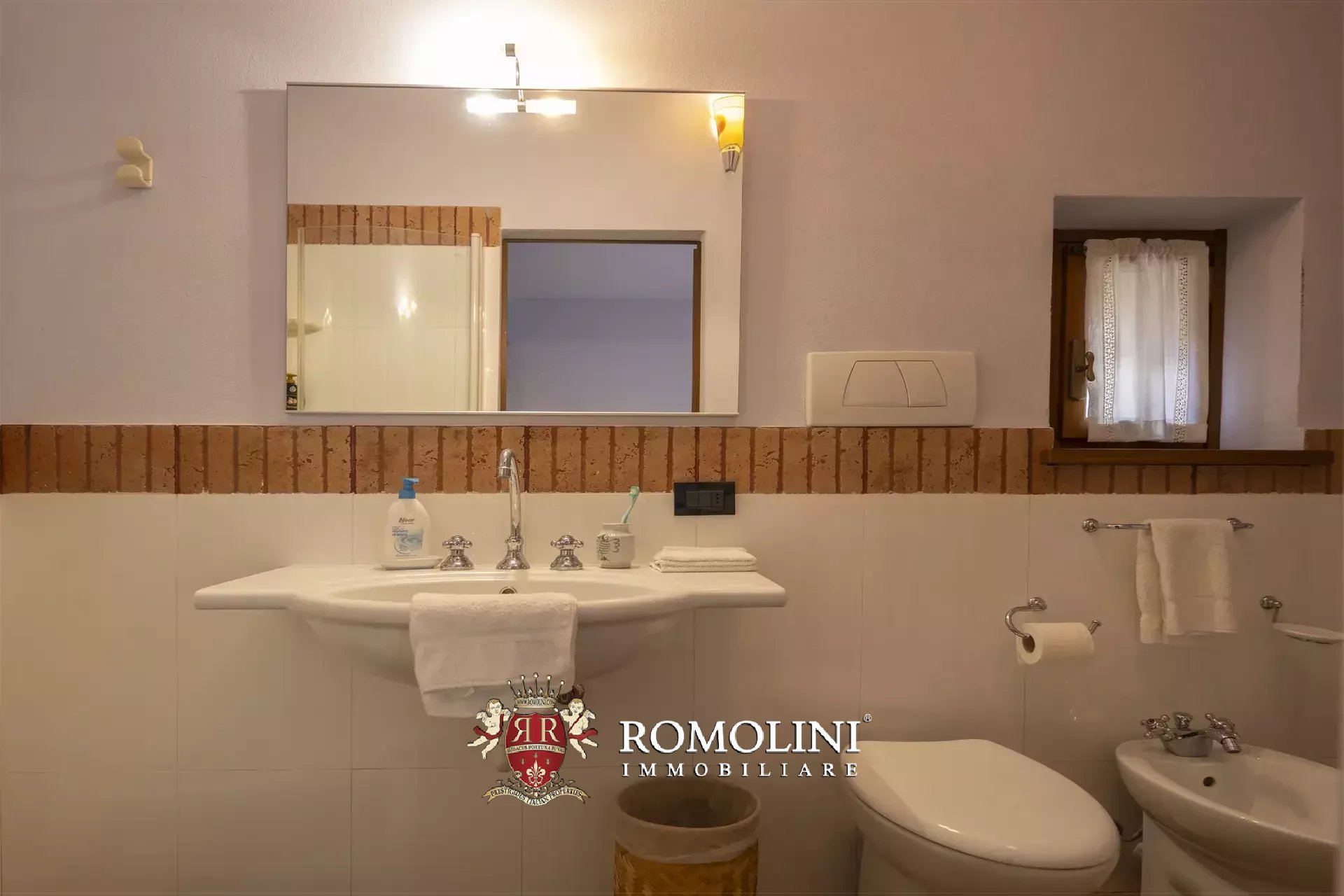 4 Bedroom Villa/Townhouse's Image 41