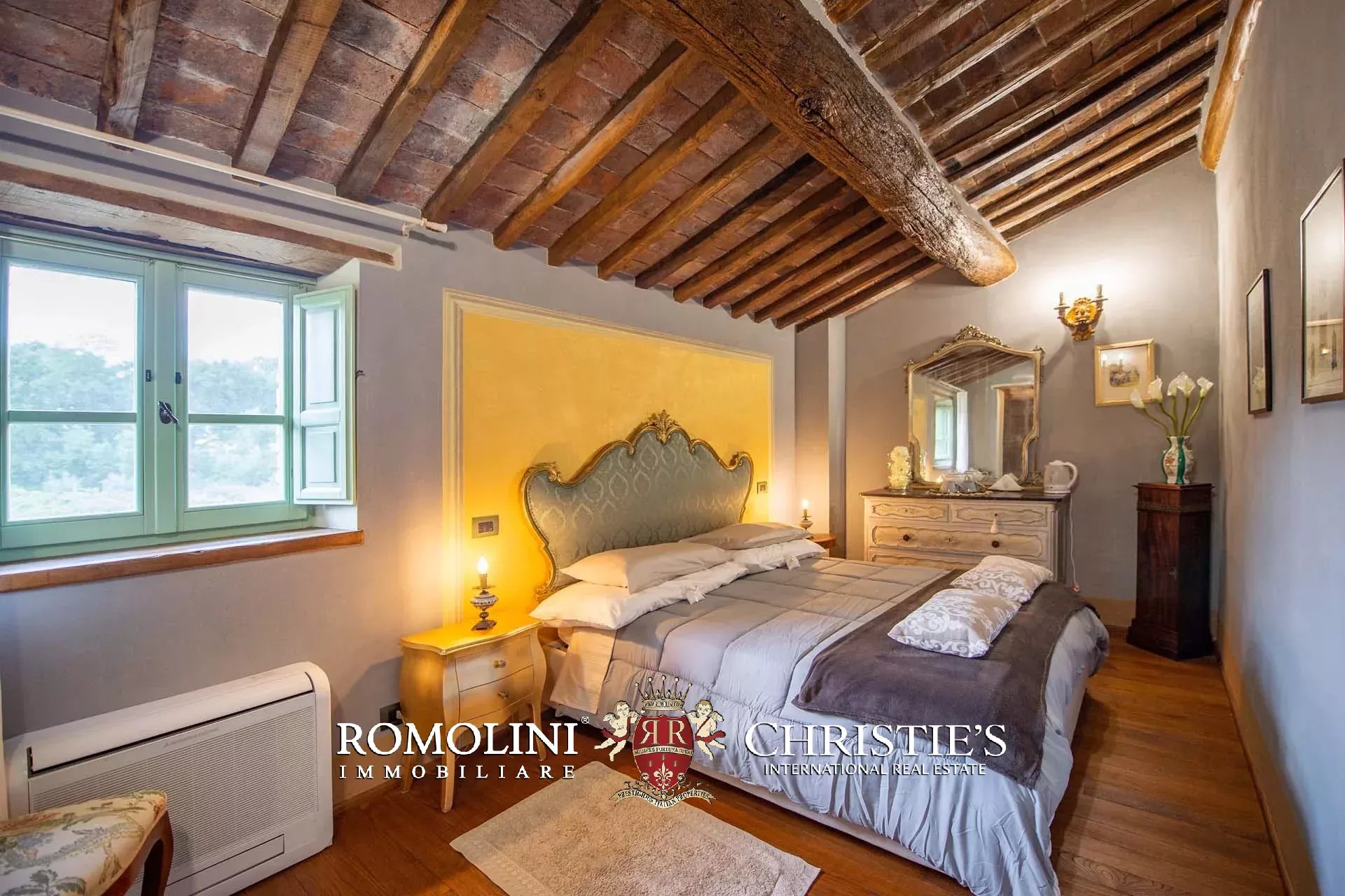 7 Bedroom Villa/Townhouse's Image 76