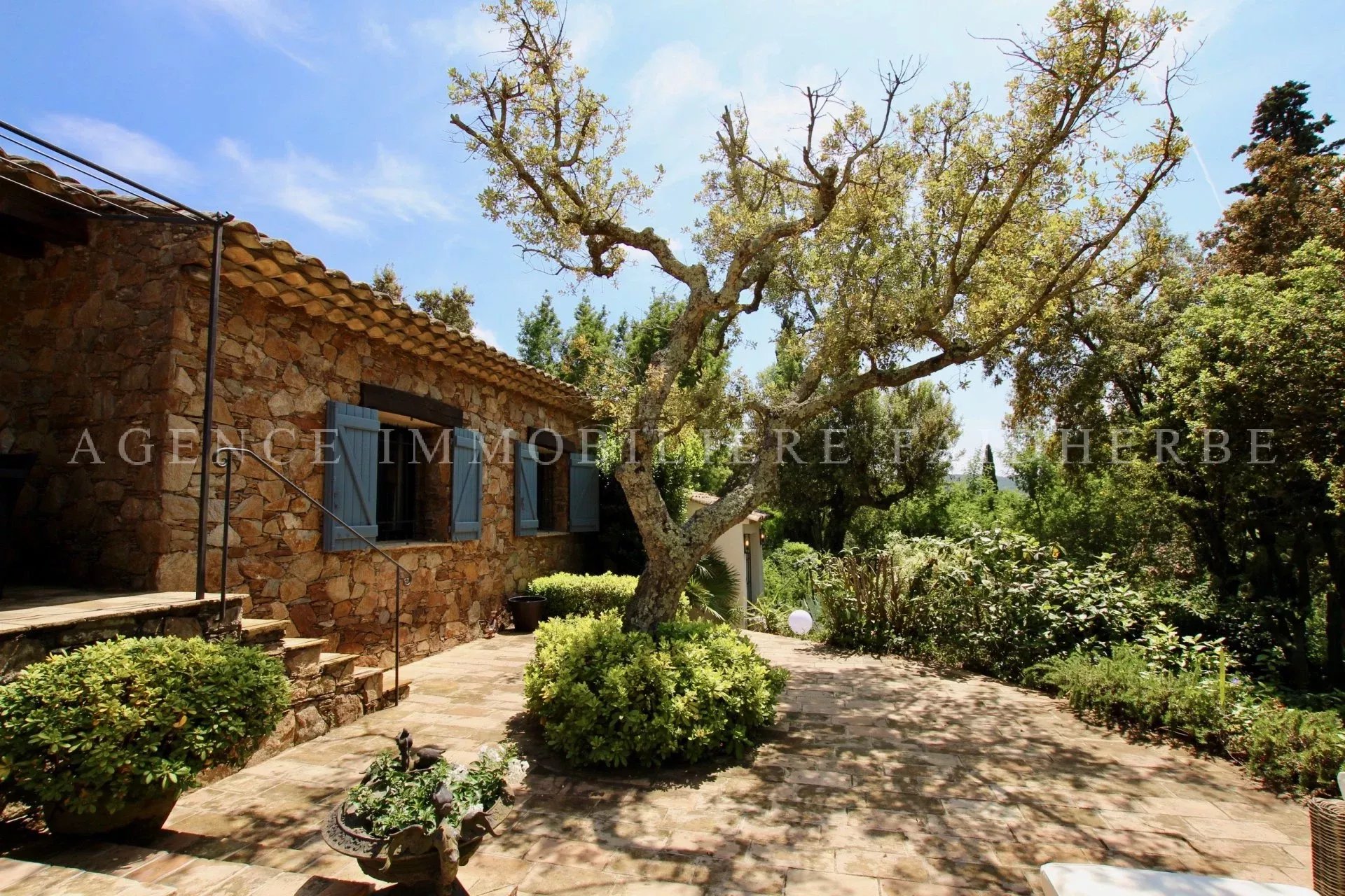 Agence immobilière de STAES IMMOBILIER