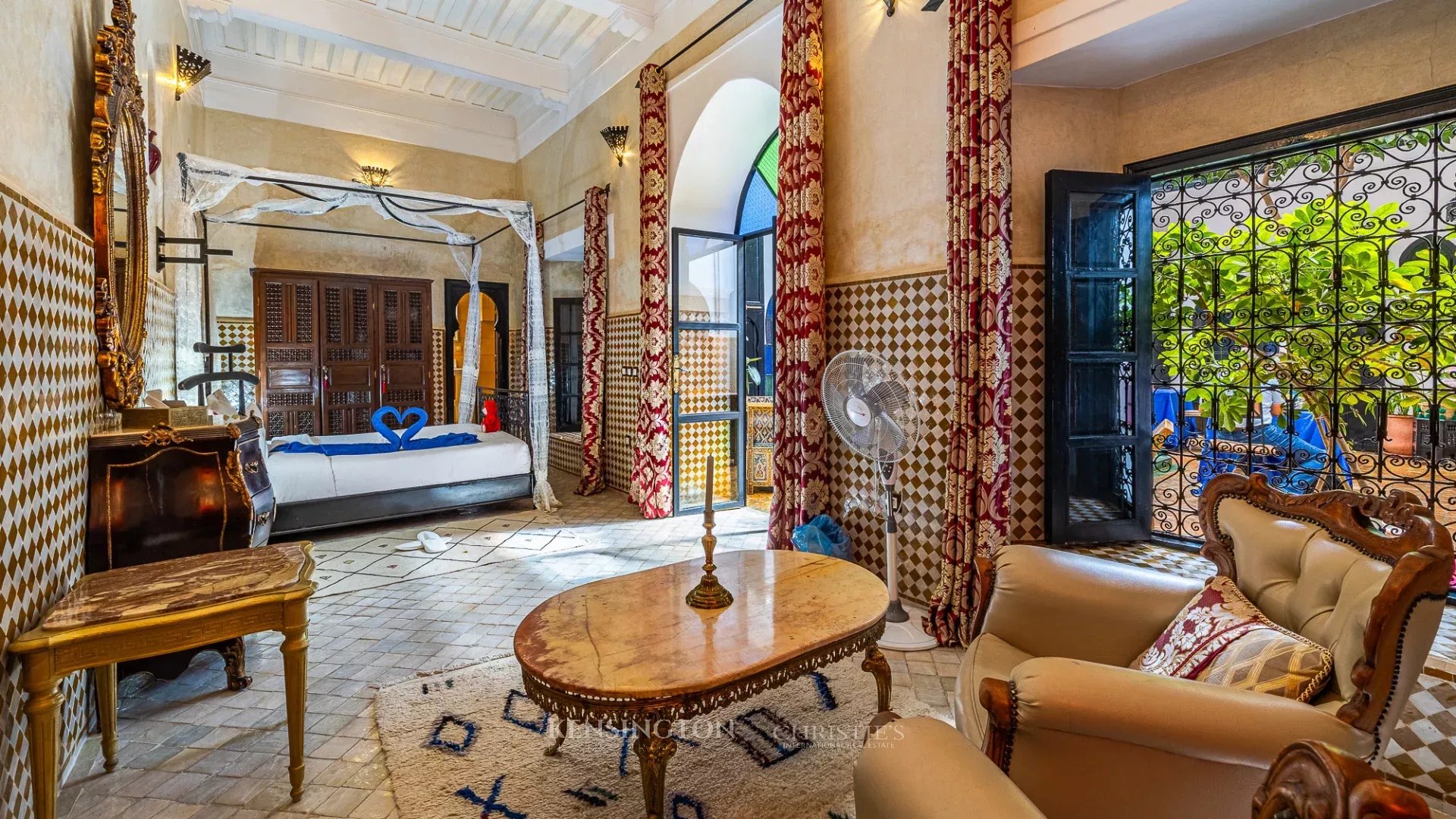 6 Bedroom Villa/Townhouse's Image 13