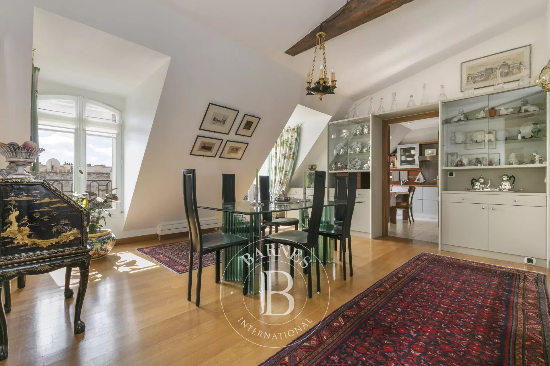 Daire Paris 8ème - picture 4