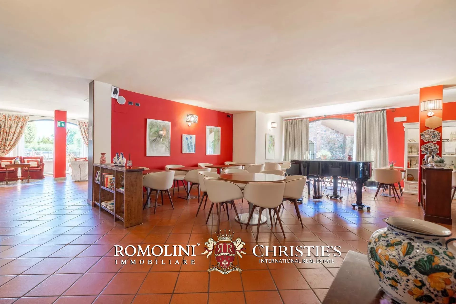 63 Bedroom Villa/Townhouse's Image 16