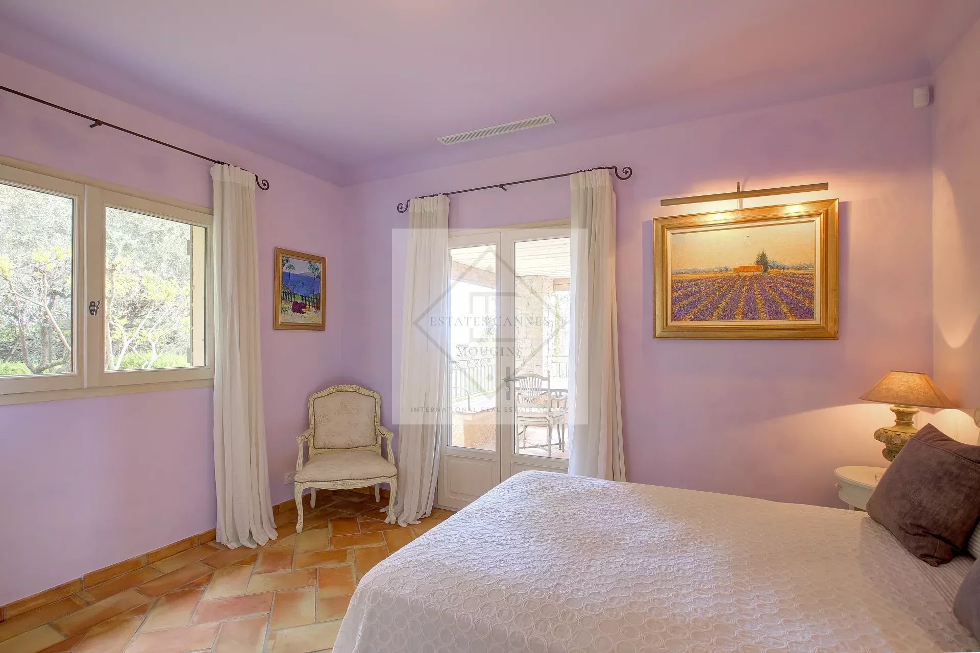 Villa  Provençale Rénovée au centre Mougins — photo 18