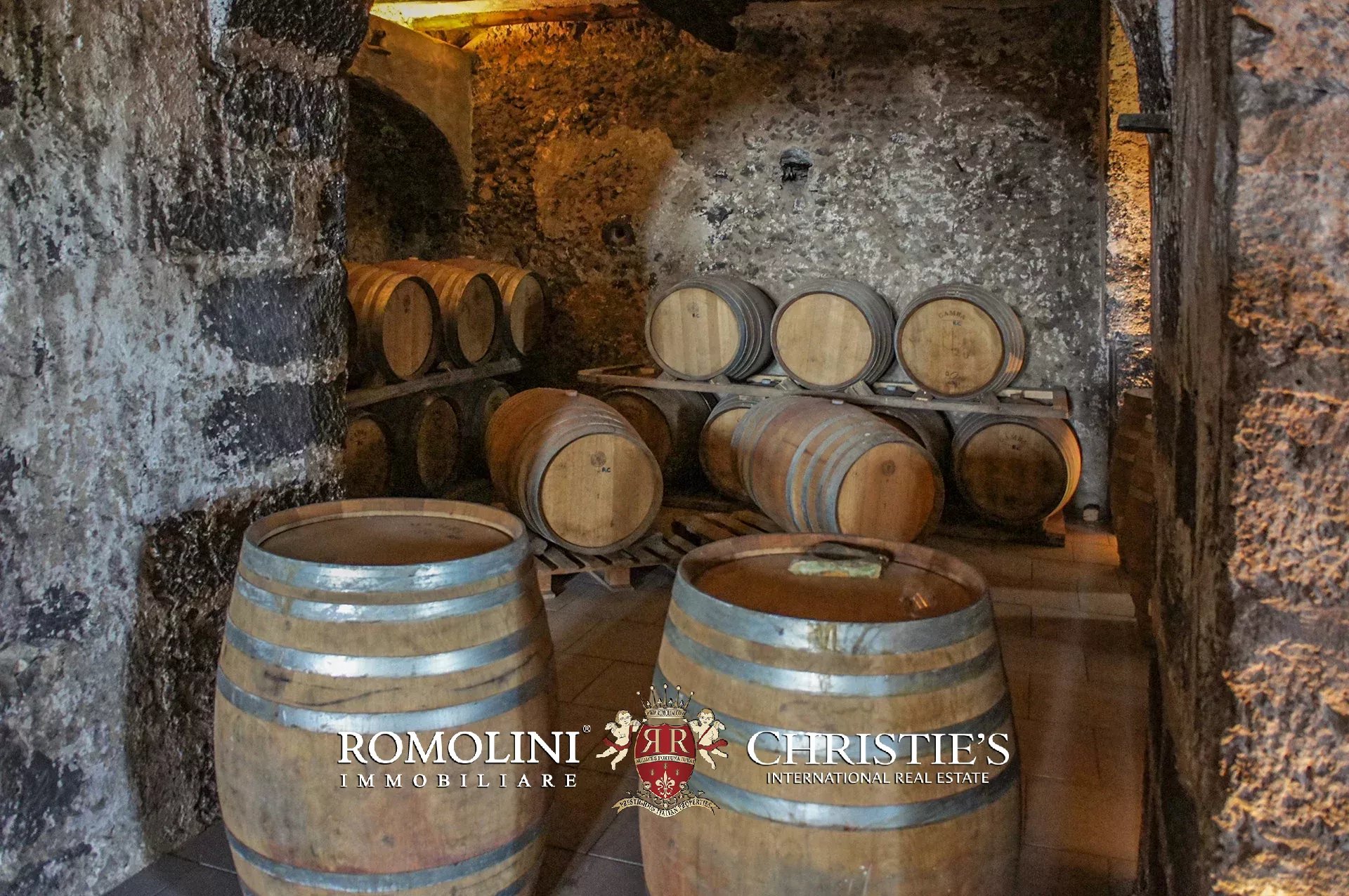 9 Bedroom Vineyard's Image 65
