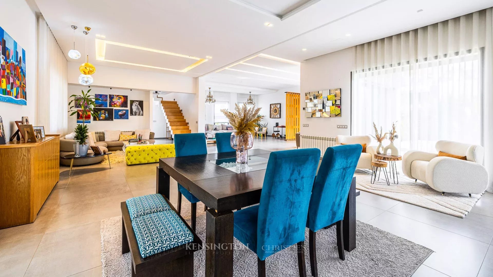 8 Bedroom Villa/Townhouse's Image 4